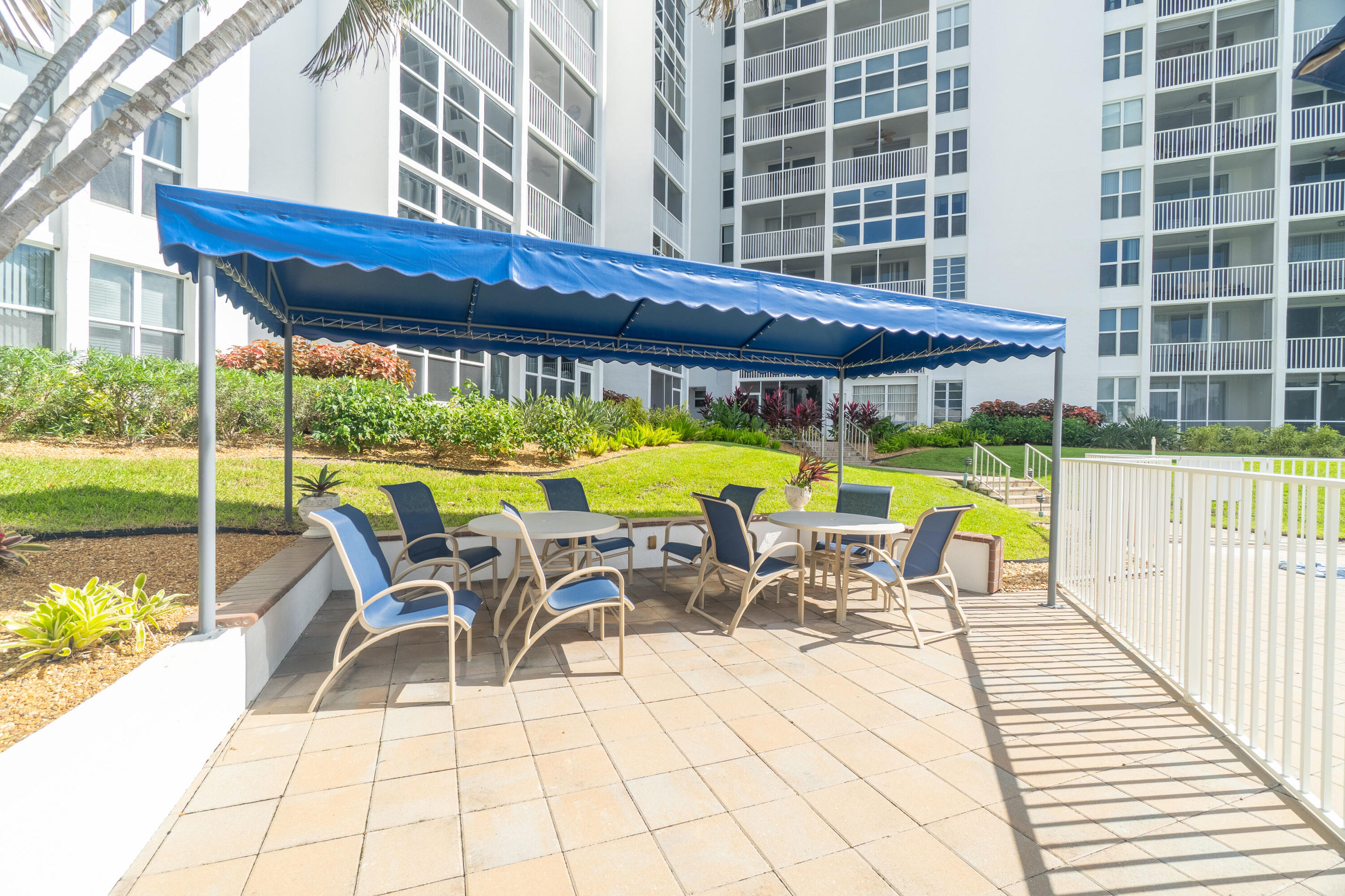 1391 S Ocean Boulevard 805