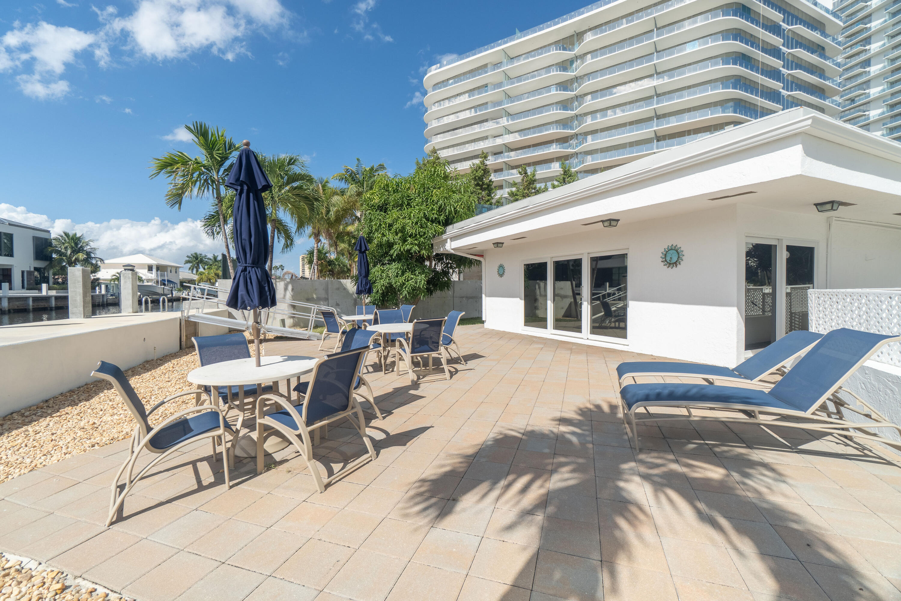 1391 S Ocean Boulevard 805