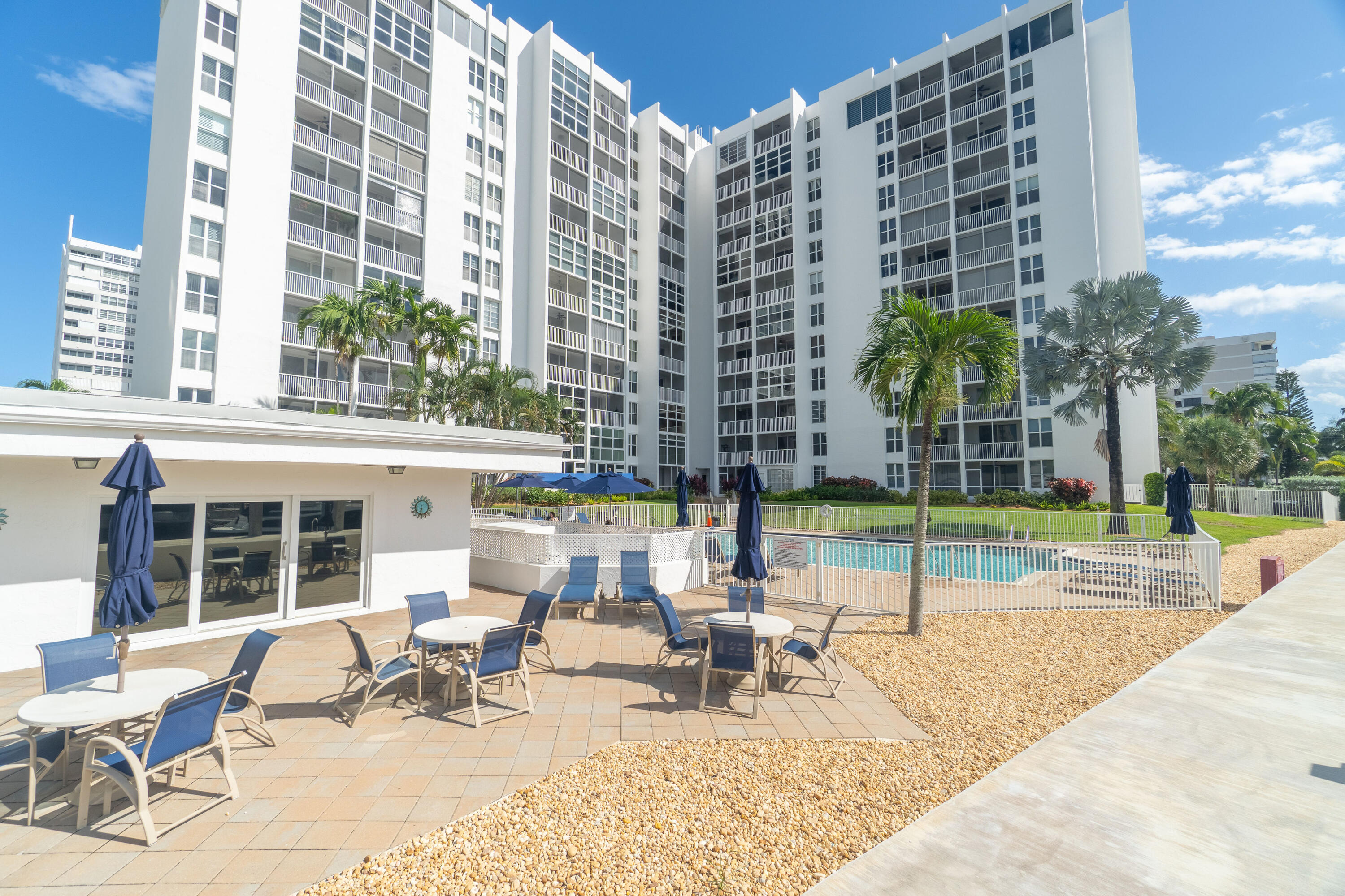 1391 S Ocean Boulevard 805