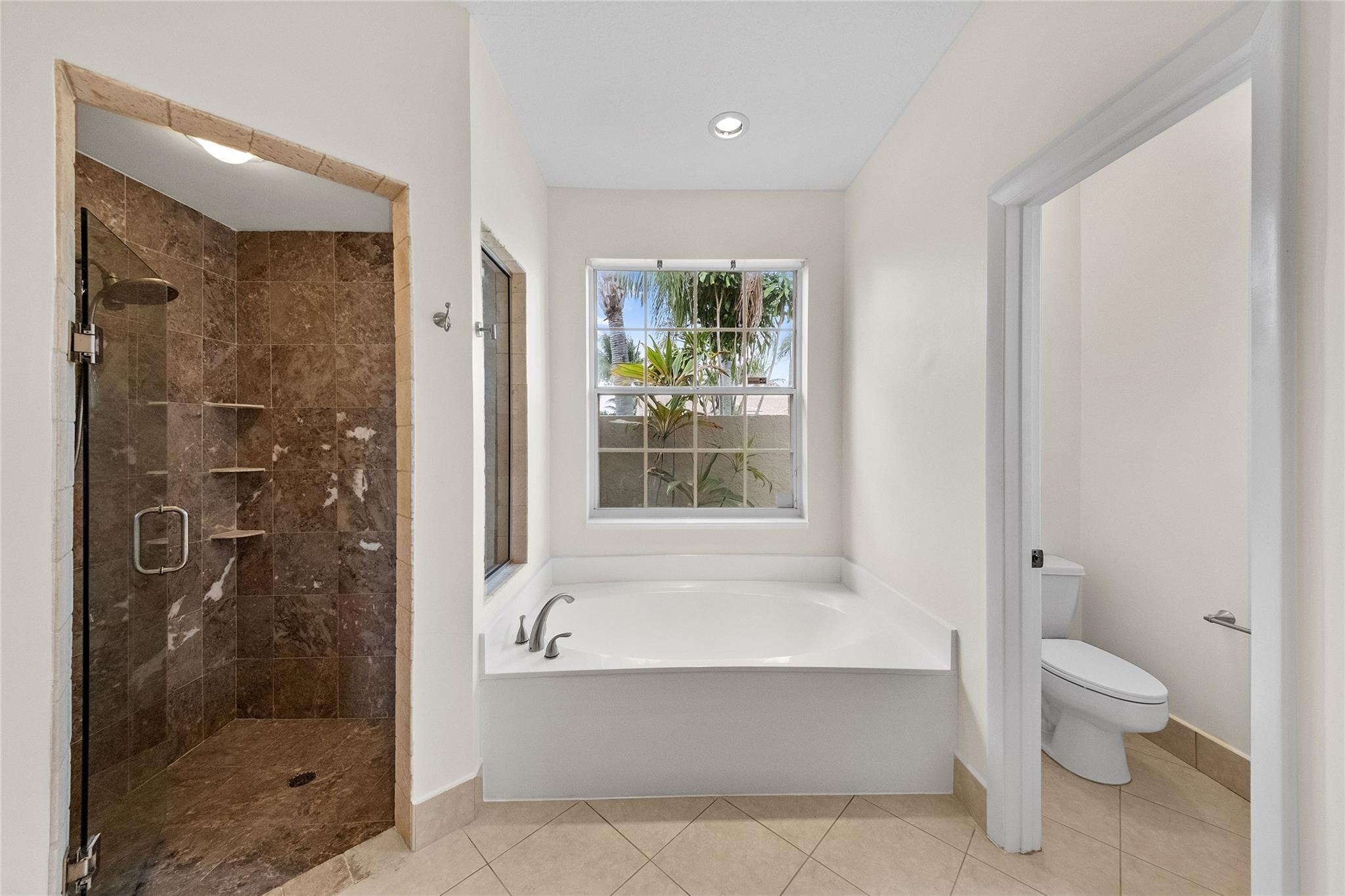 9416 Lake Serena Drive