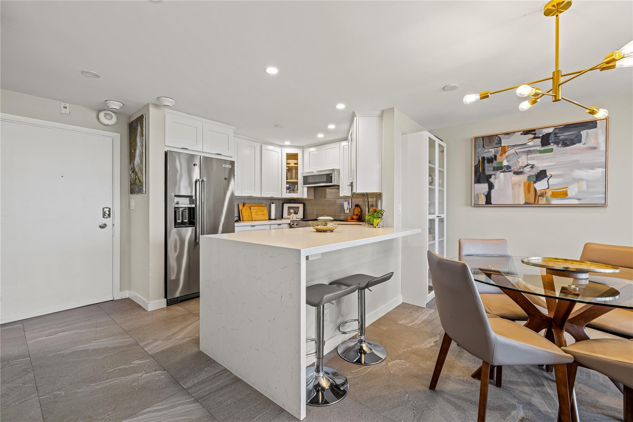 133 N Pompano Beach Boulevard Unit: 906