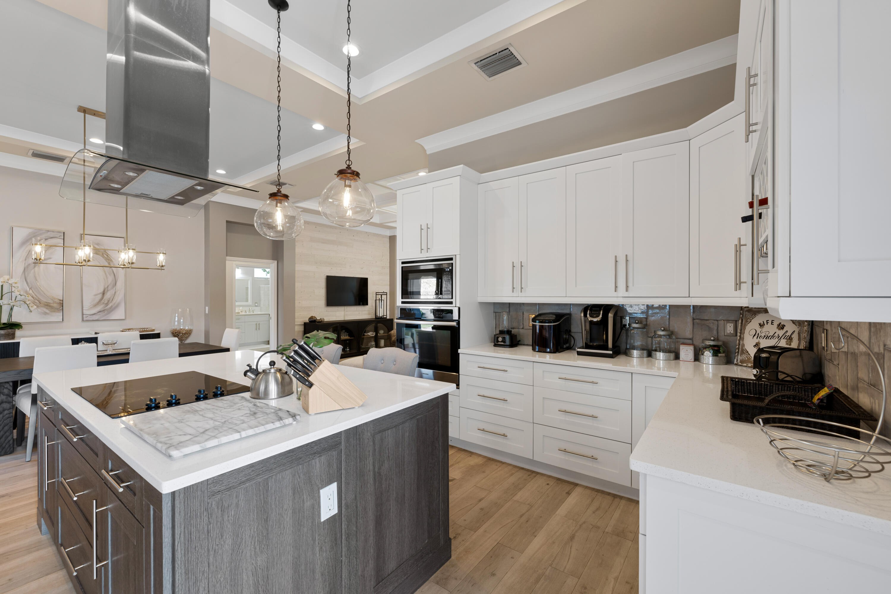 875 SE 13th Avenue