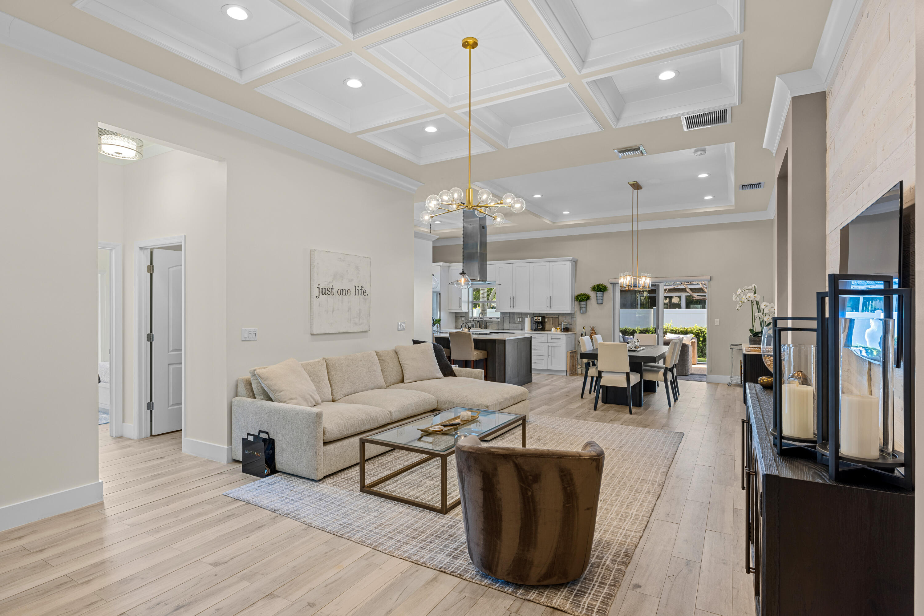 875 SE 13th Avenue