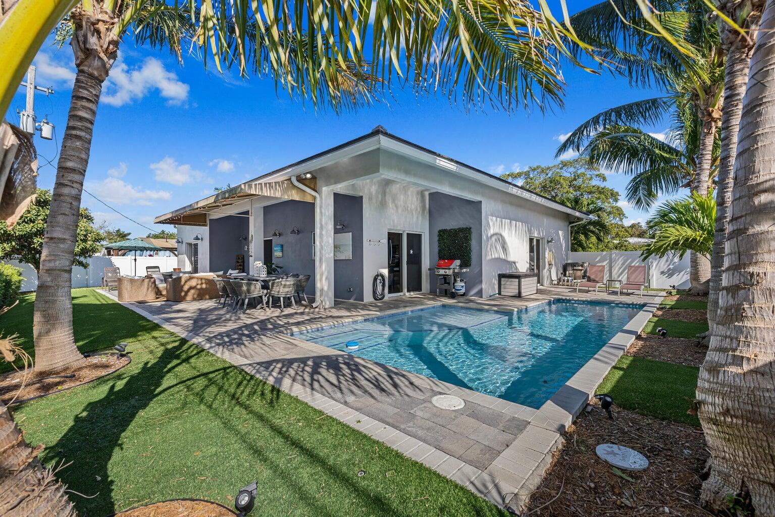 875 SE 13th Avenue