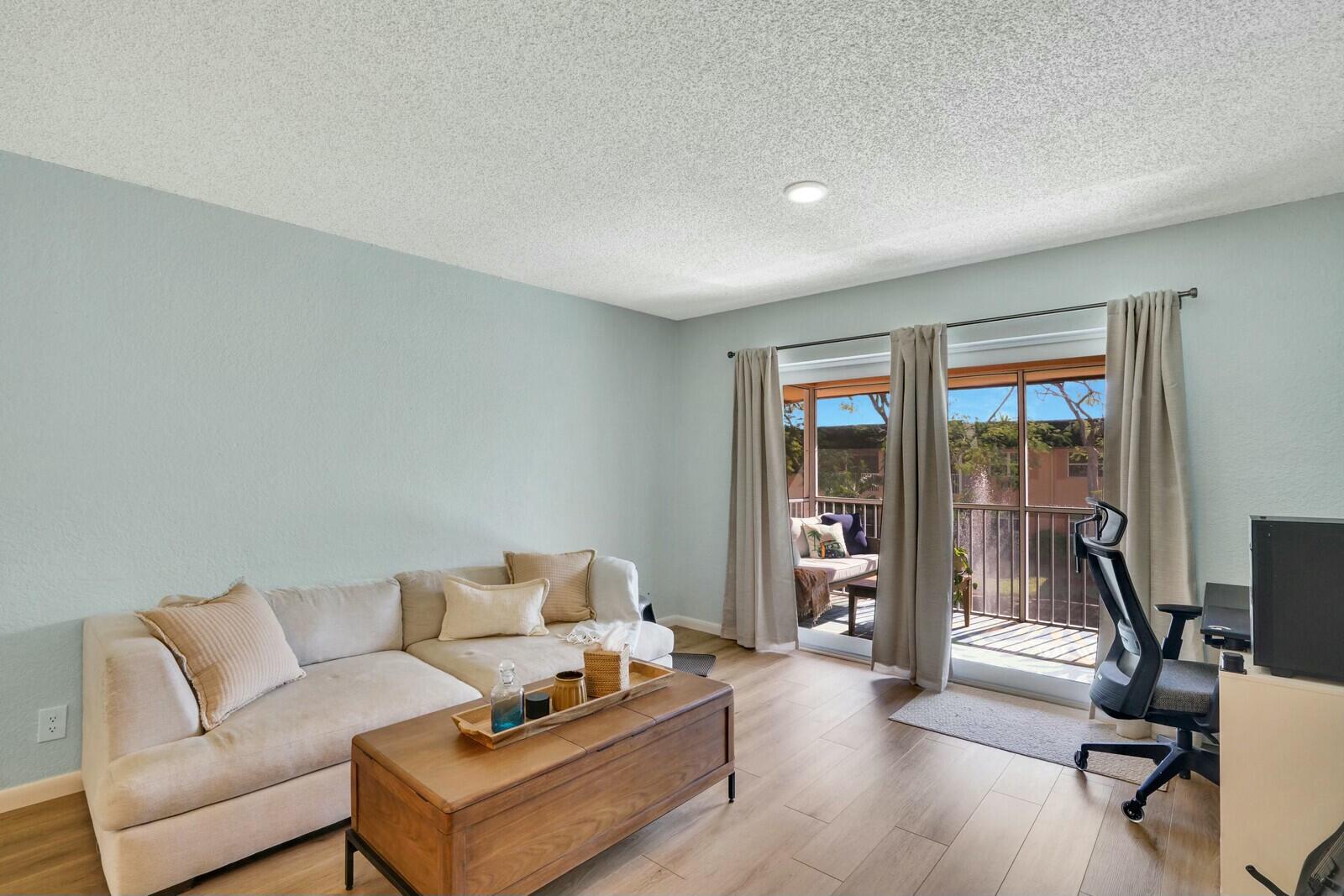 760 SE 2nd Avenue C203