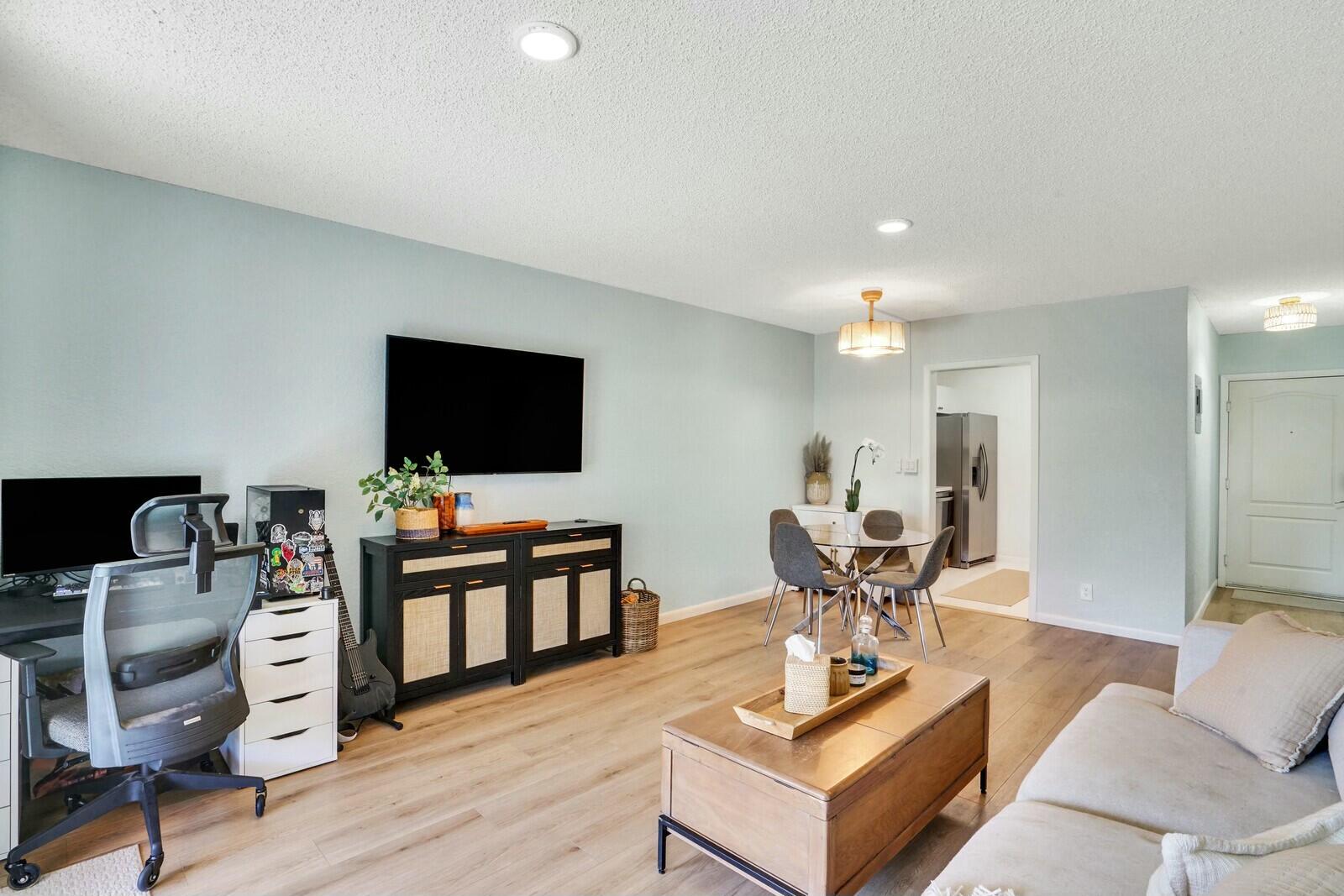 760 SE 2nd Avenue C203