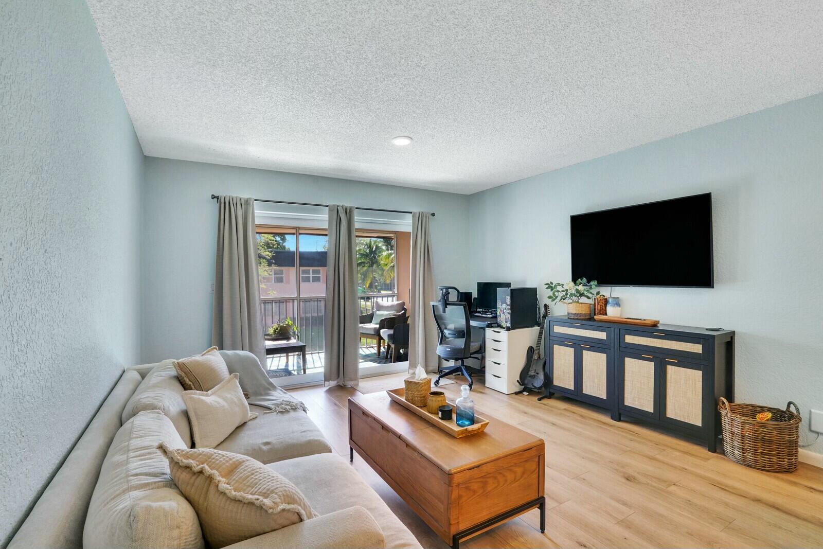 760 SE 2nd Avenue C203