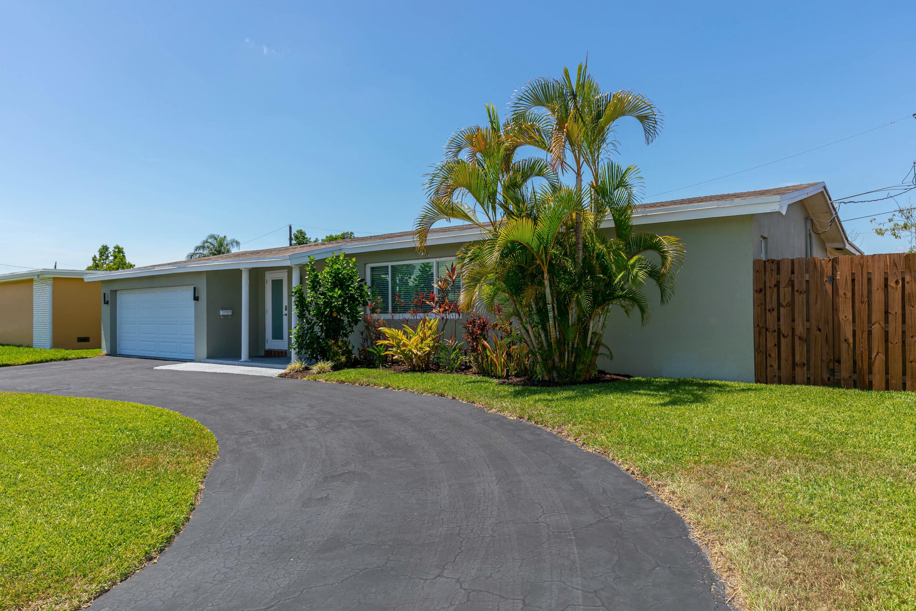 8421 NW 24th Street