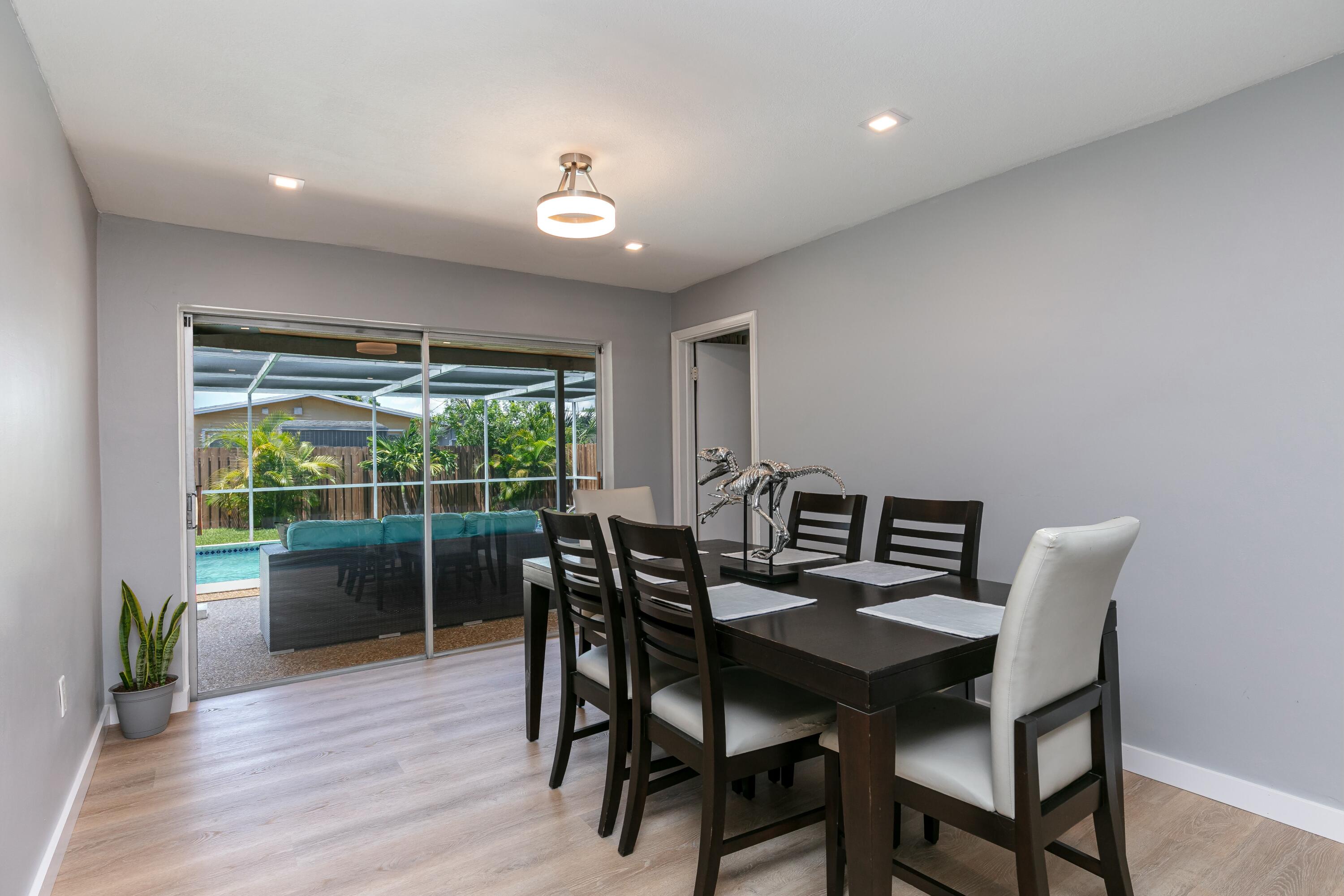 8421 NW 24th Street