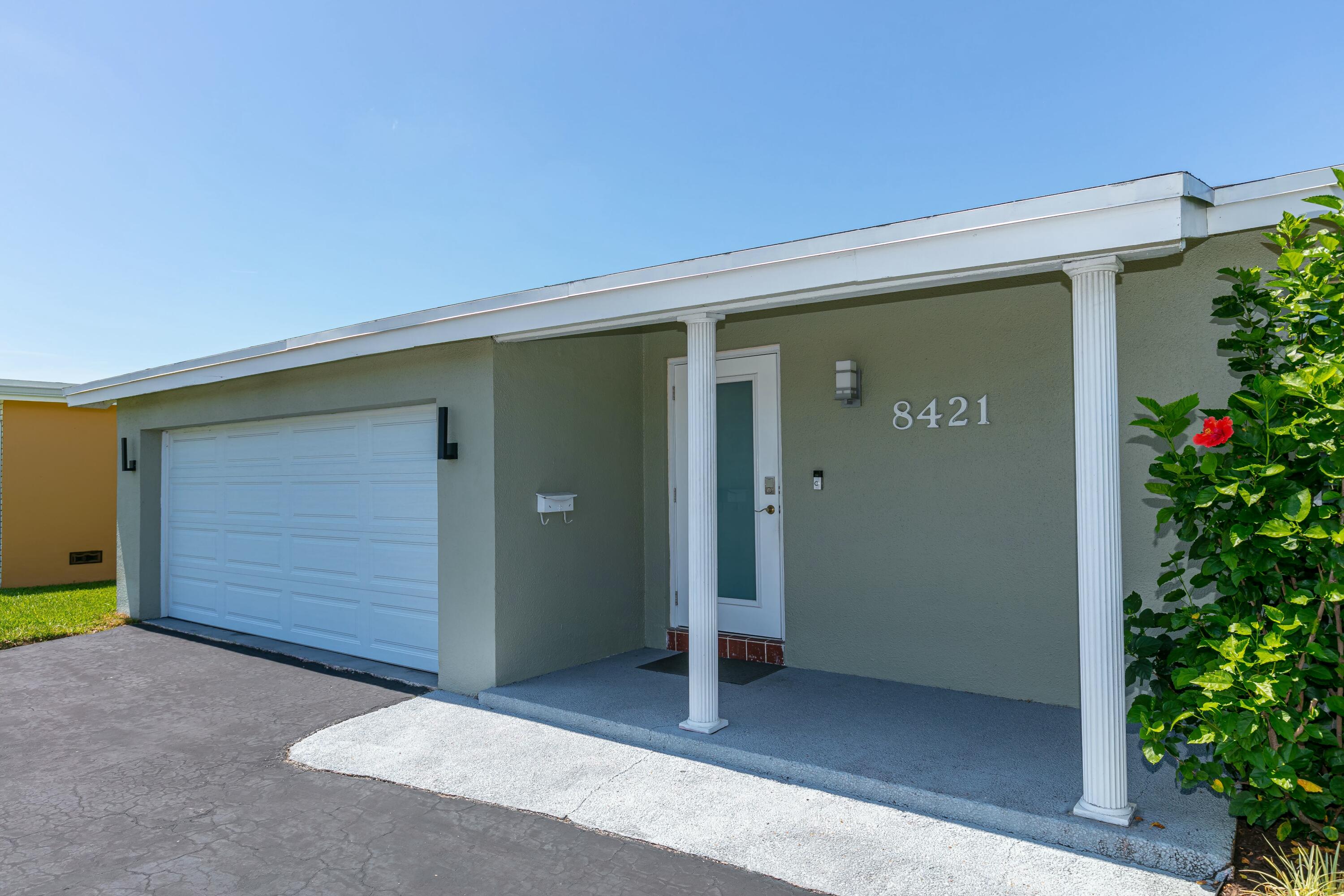 8421 NW 24th Street