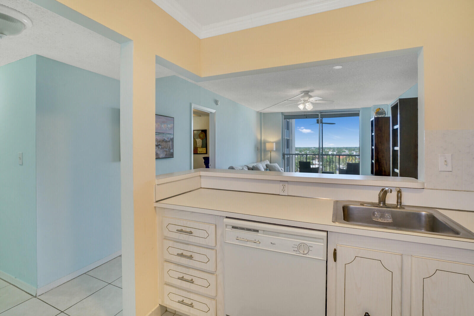 1391 S Ocean Boulevard 805
