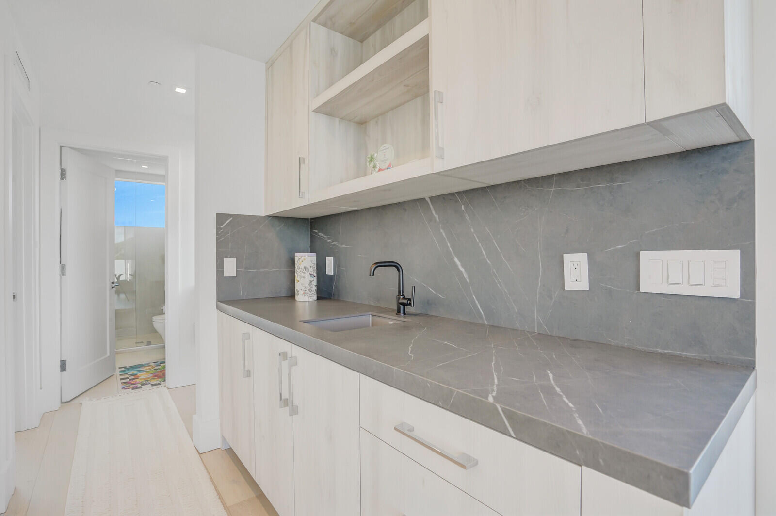 200 NE 7th Avenue 3