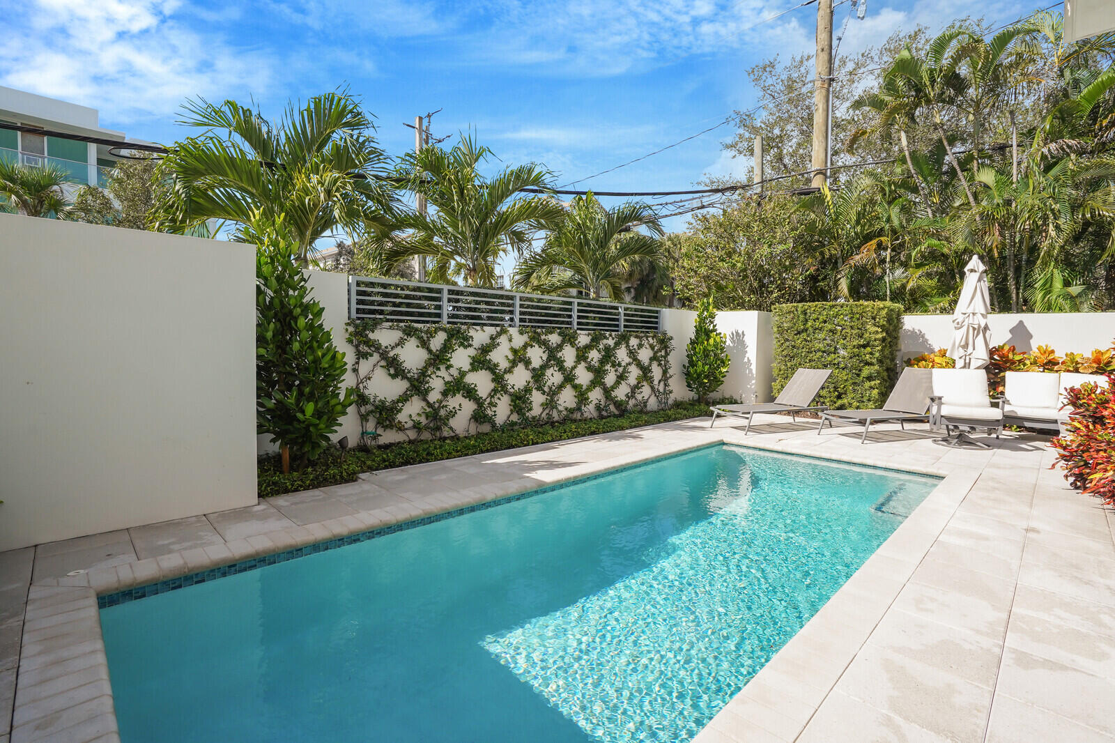 200 NE 7th Avenue 3