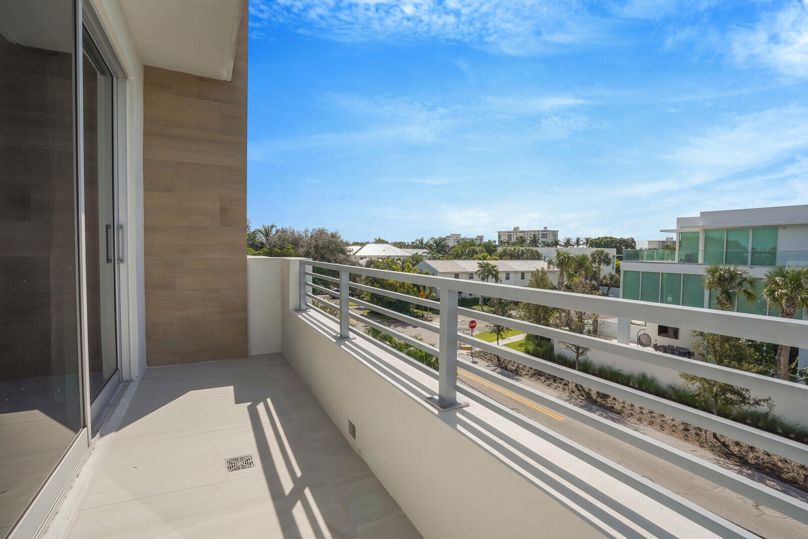200 NE 7th Avenue 3