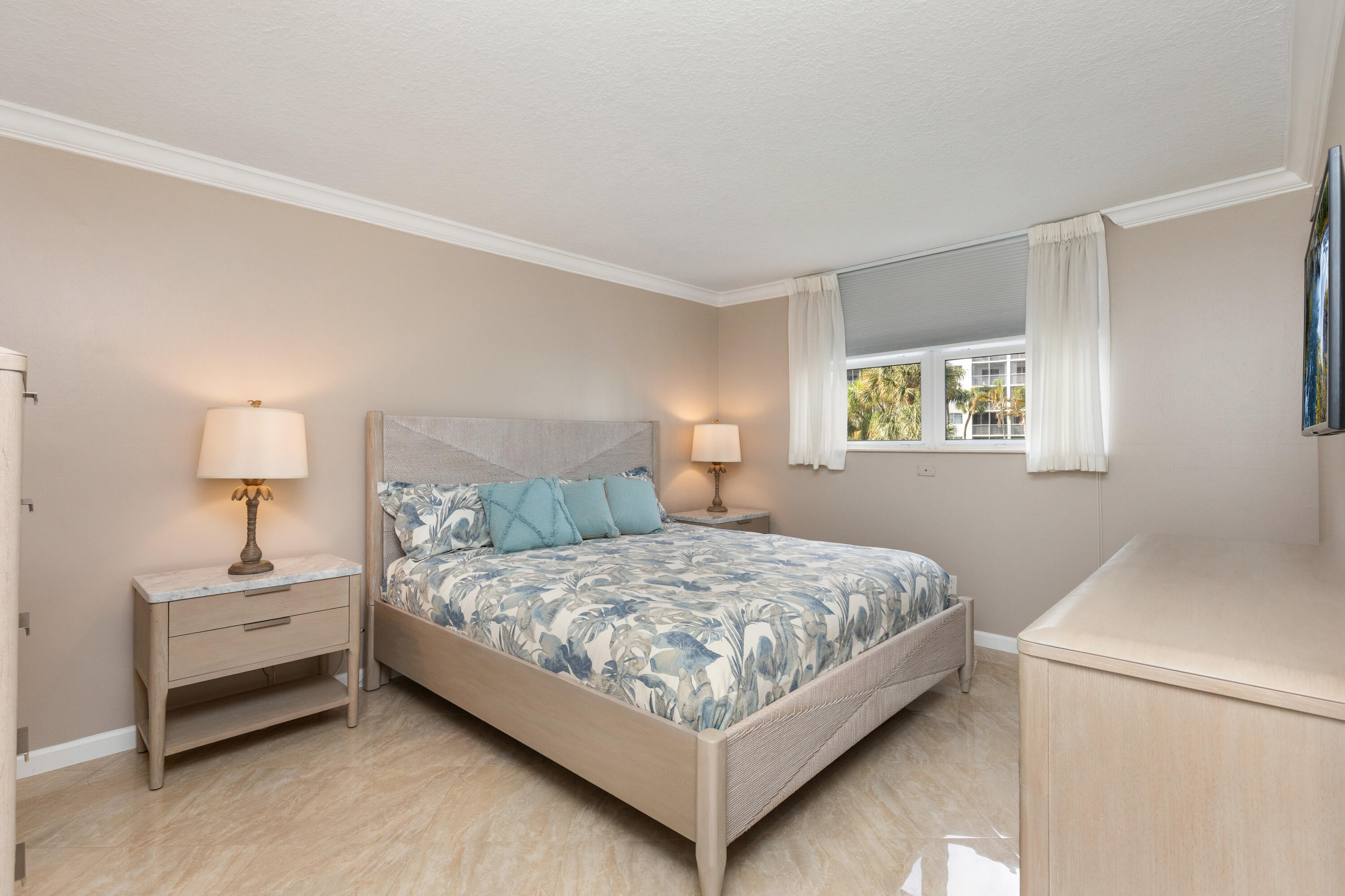 2731 NE 14th Street 228