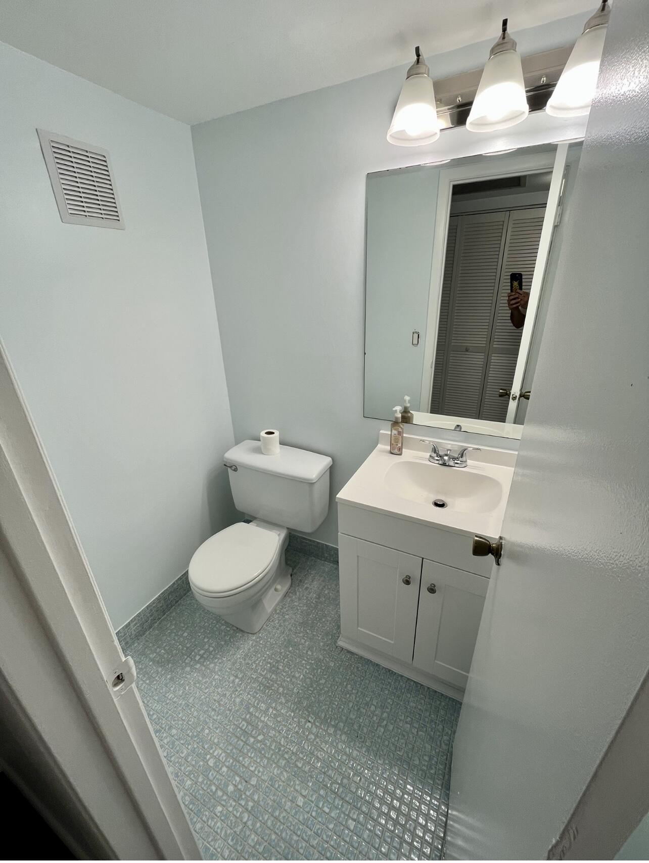 441 Tilford U