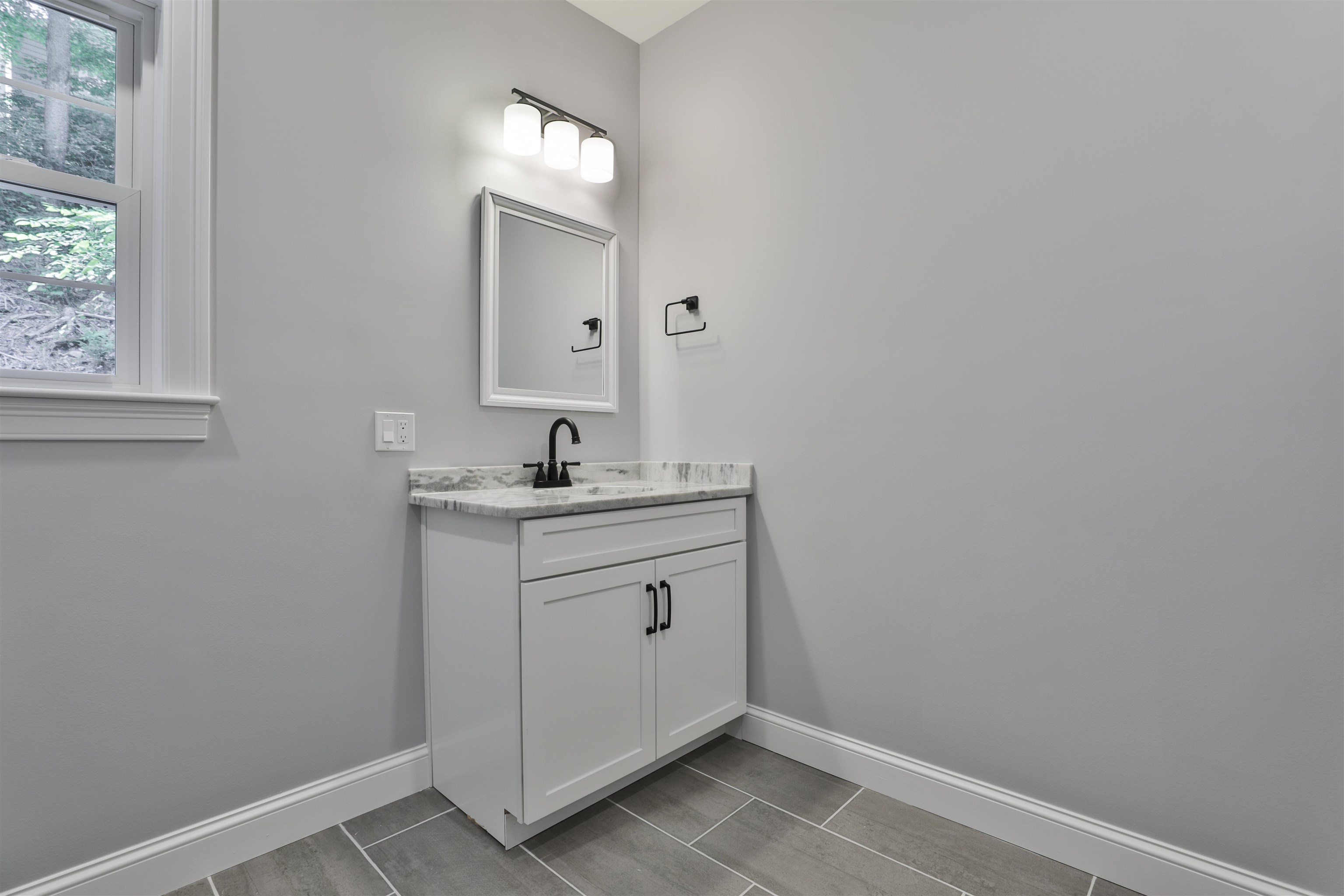 4 Paddington Place Unit: 4