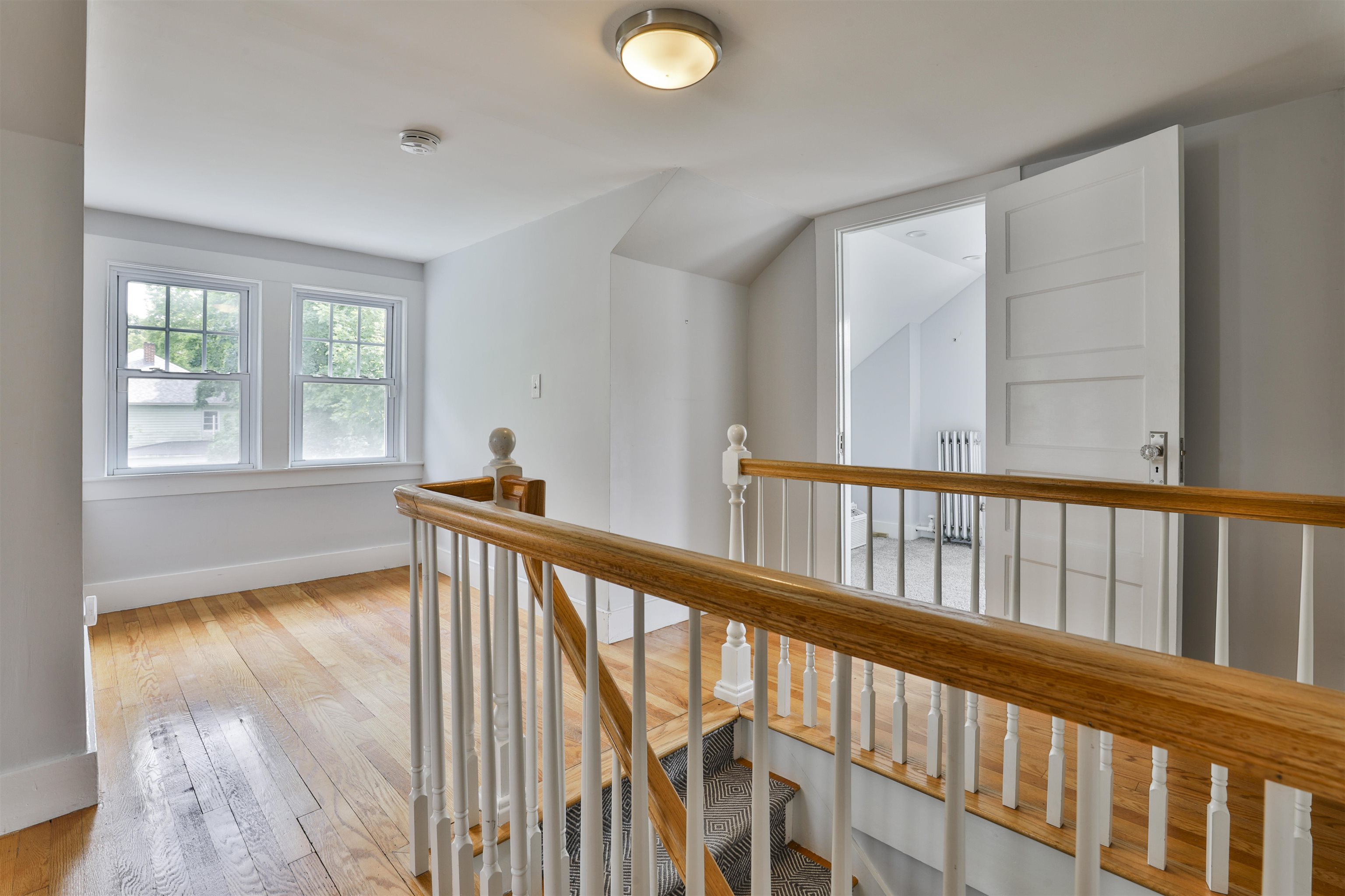 4 Cushing Avenue