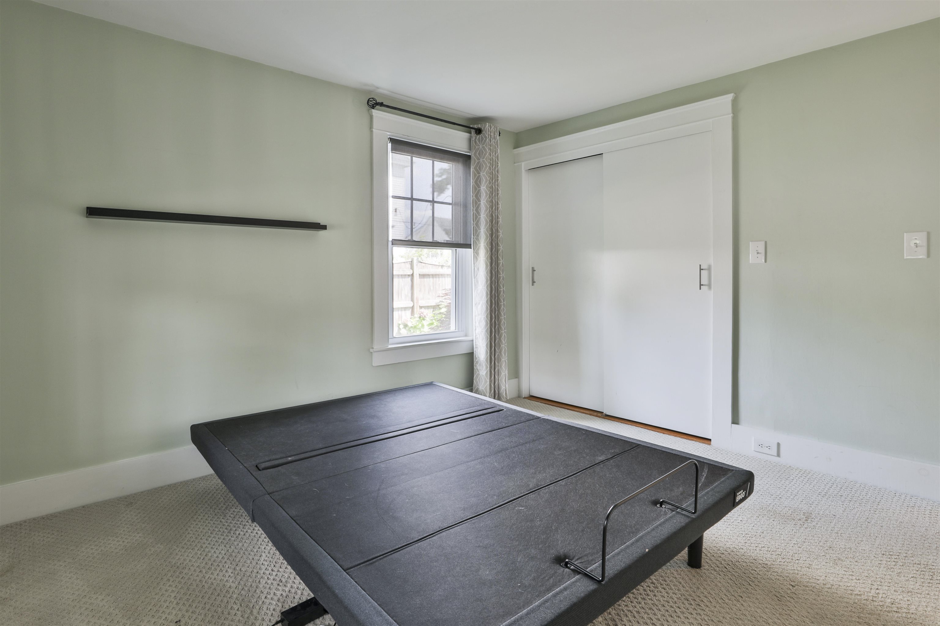4 Cushing Avenue