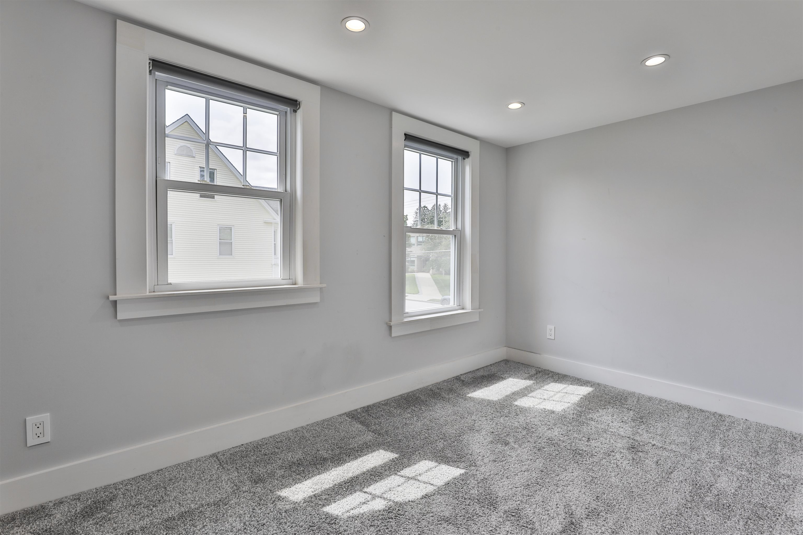 4 Cushing Avenue