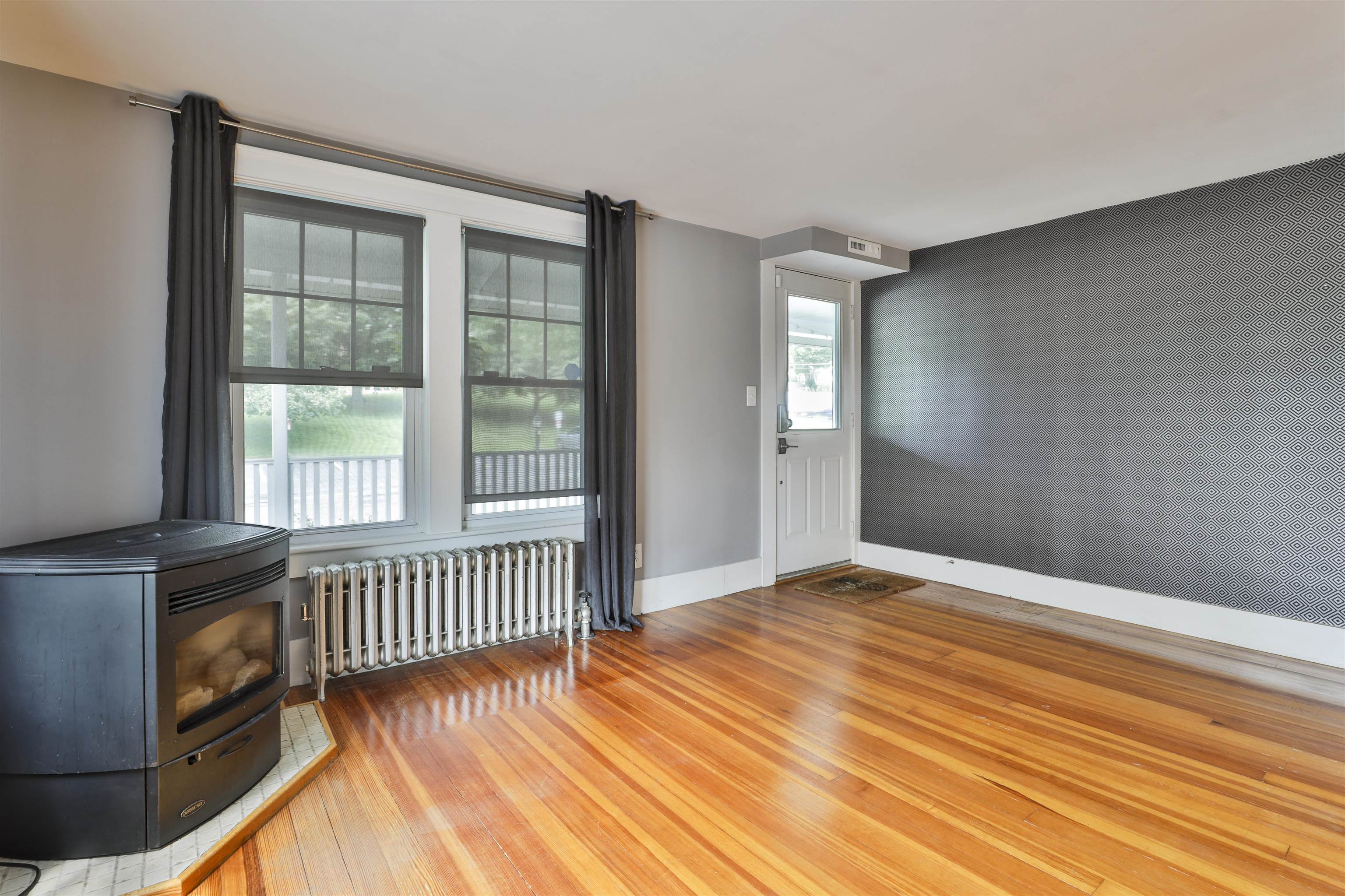 4 Cushing Avenue