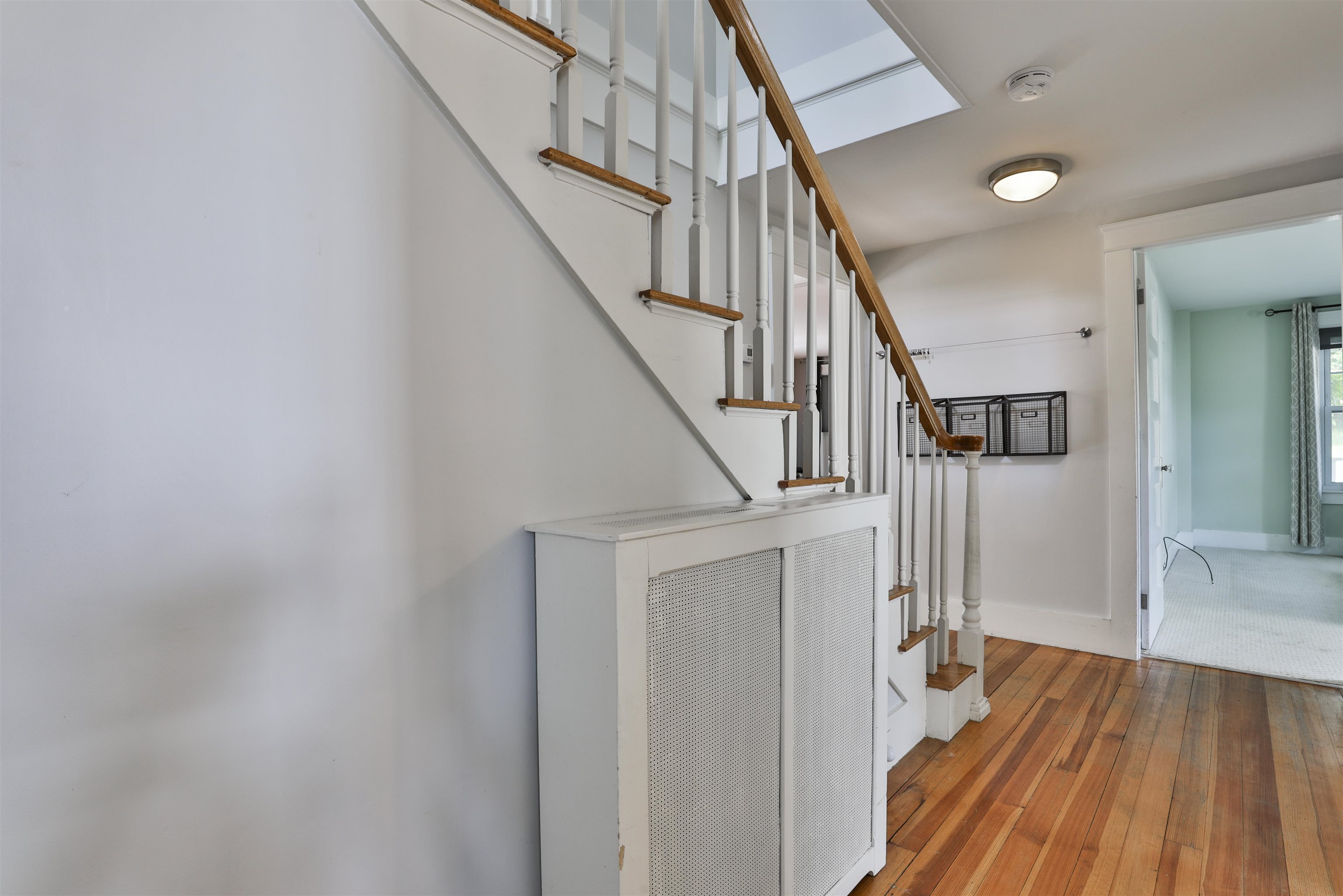 4 Cushing Avenue