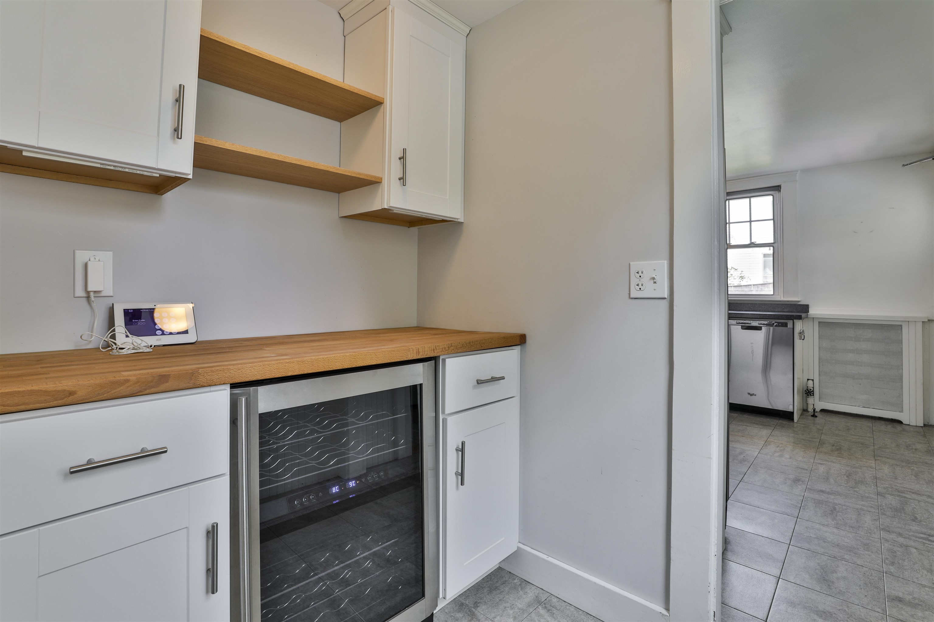 4 Cushing Avenue