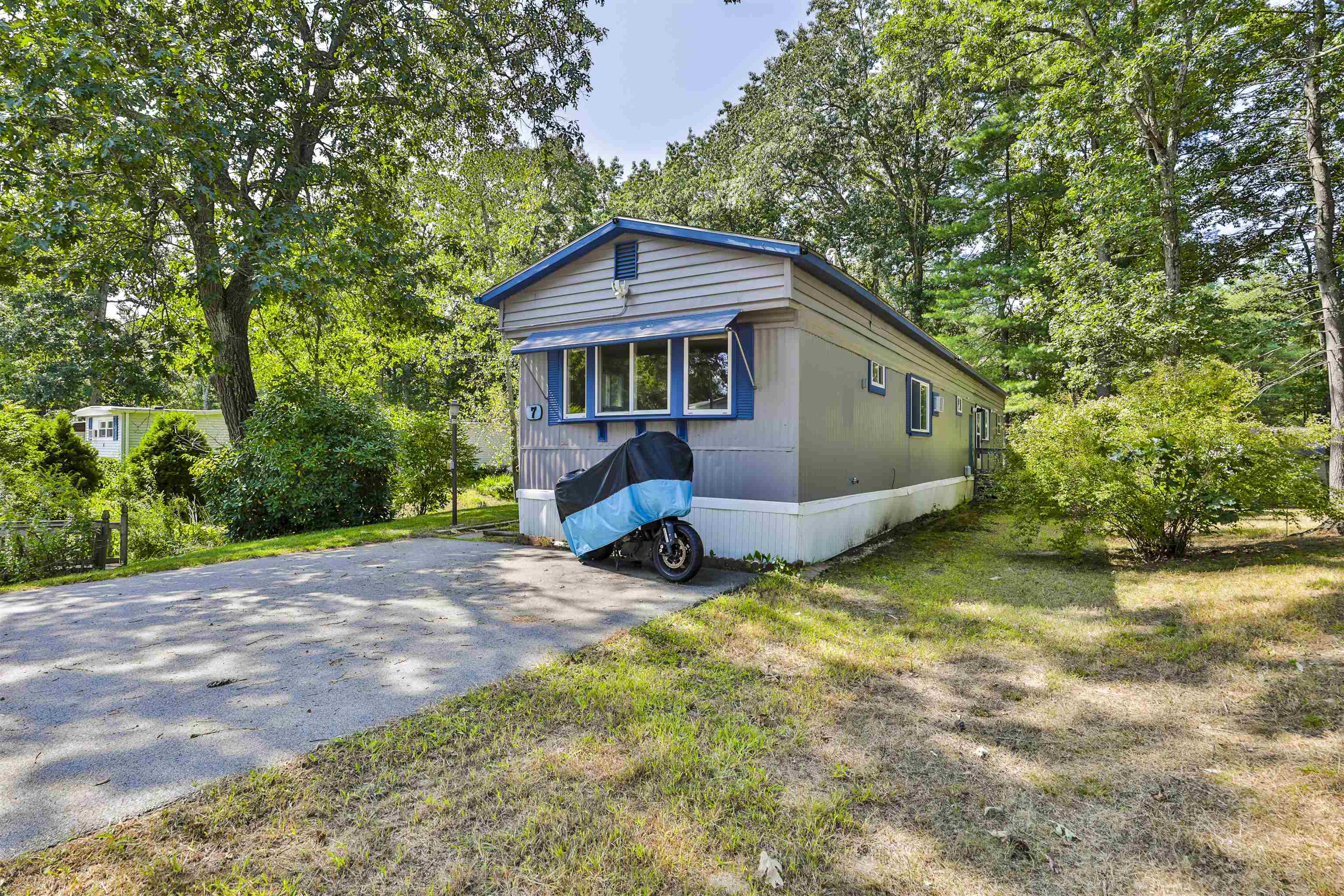 7 Clovercrest Drive