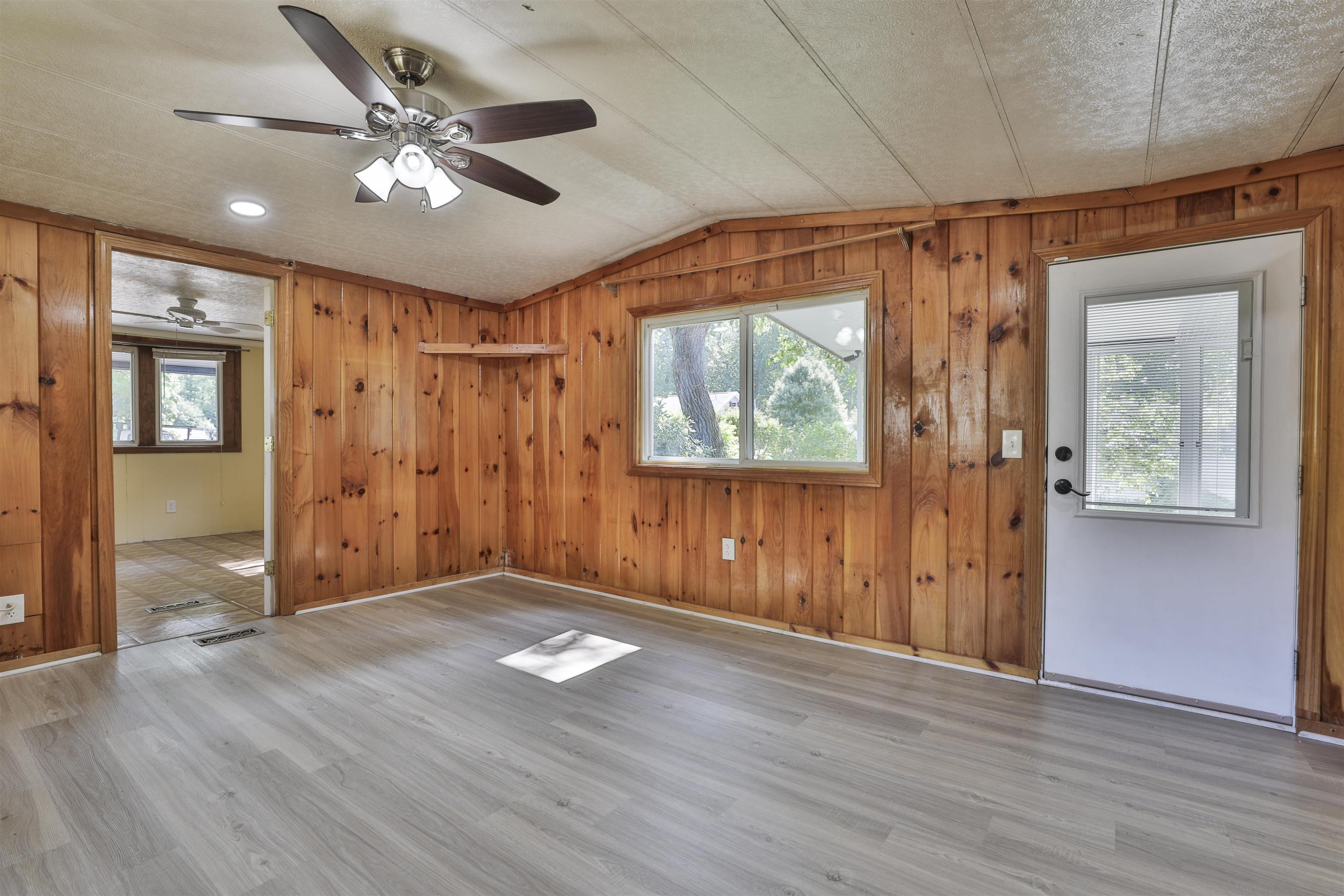 7 Clovercrest Drive