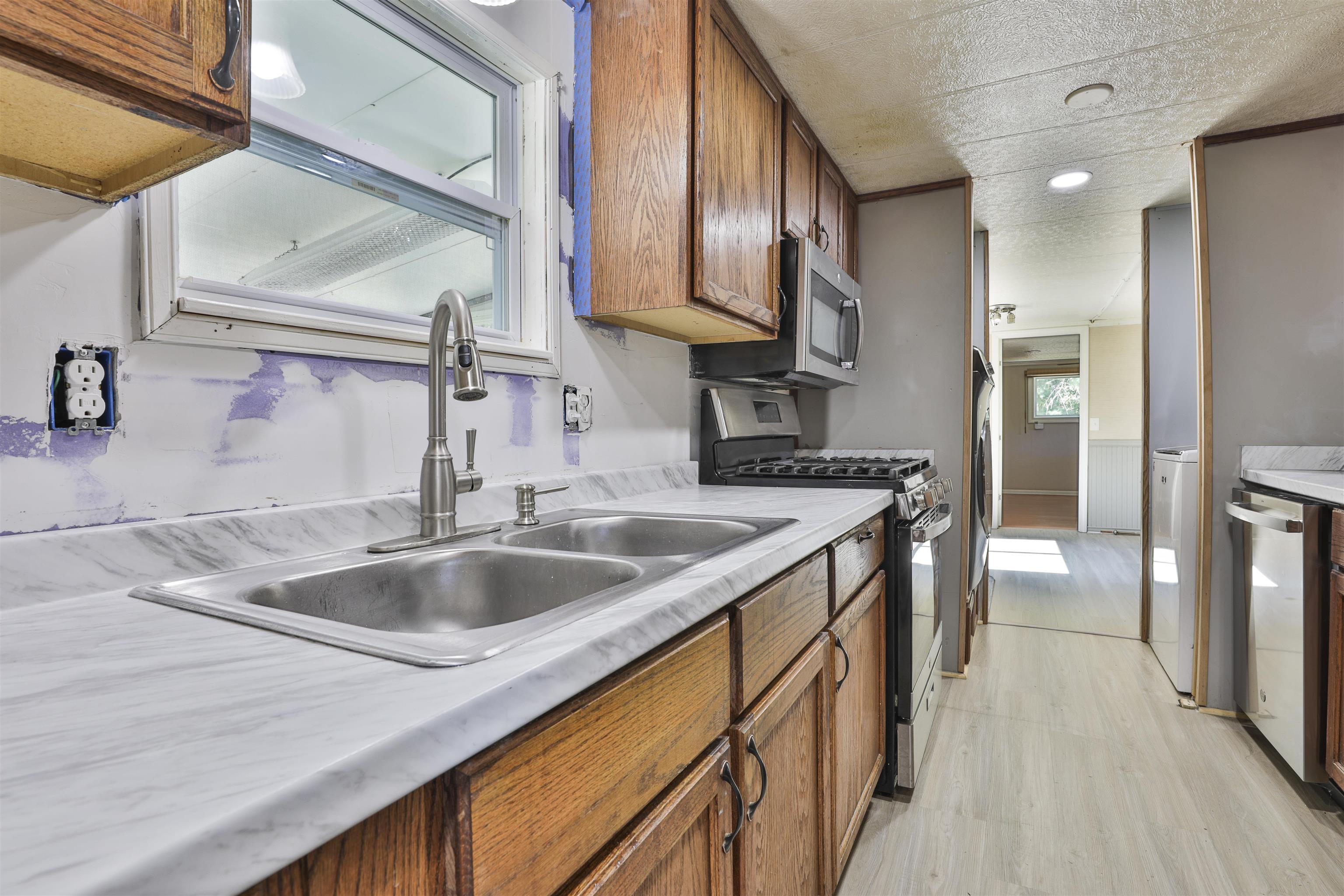 7 Clovercrest Drive