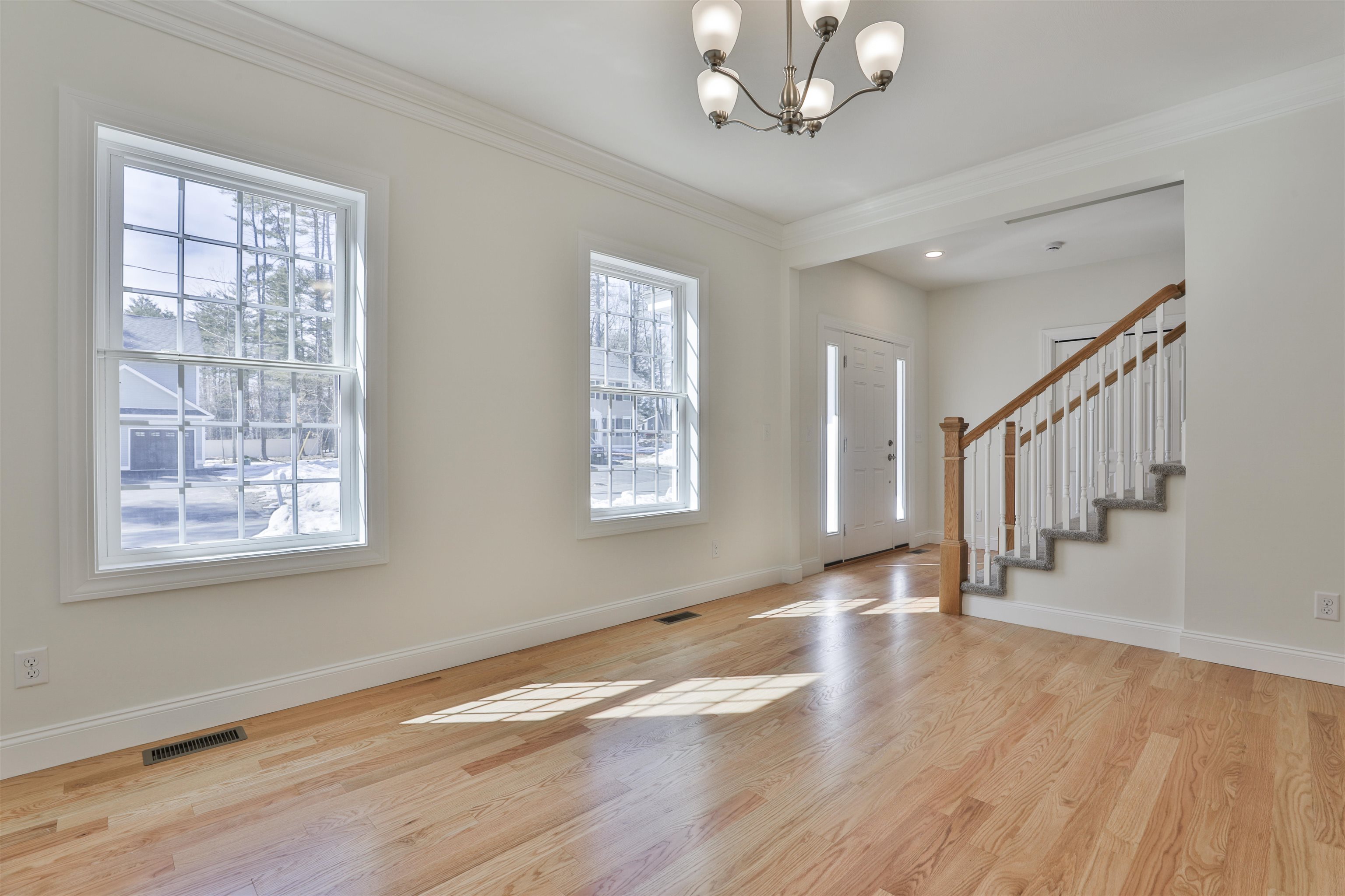 22 Reeds Ferry Way