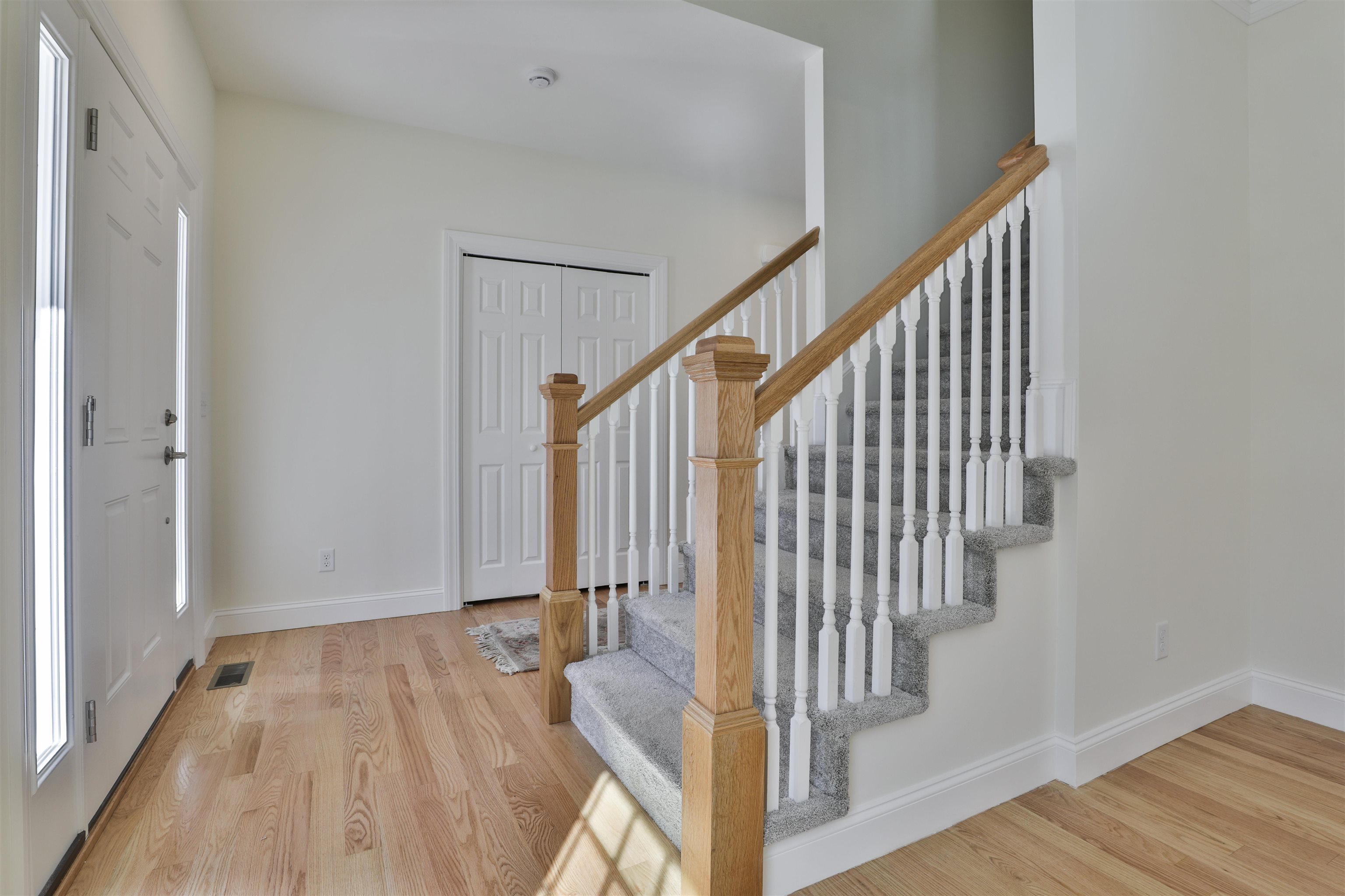 22 Reeds Ferry Way