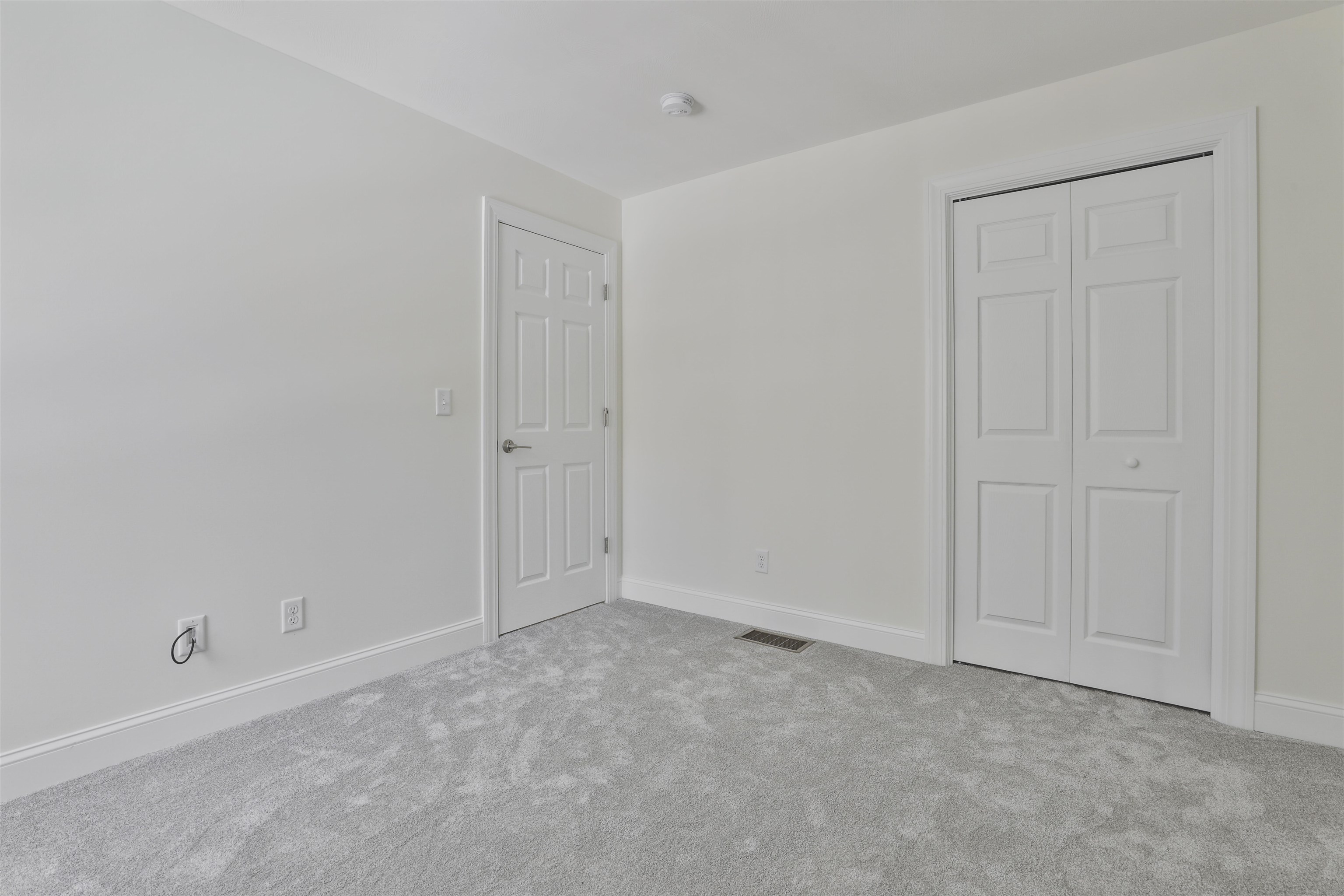 22 Reeds Ferry Way