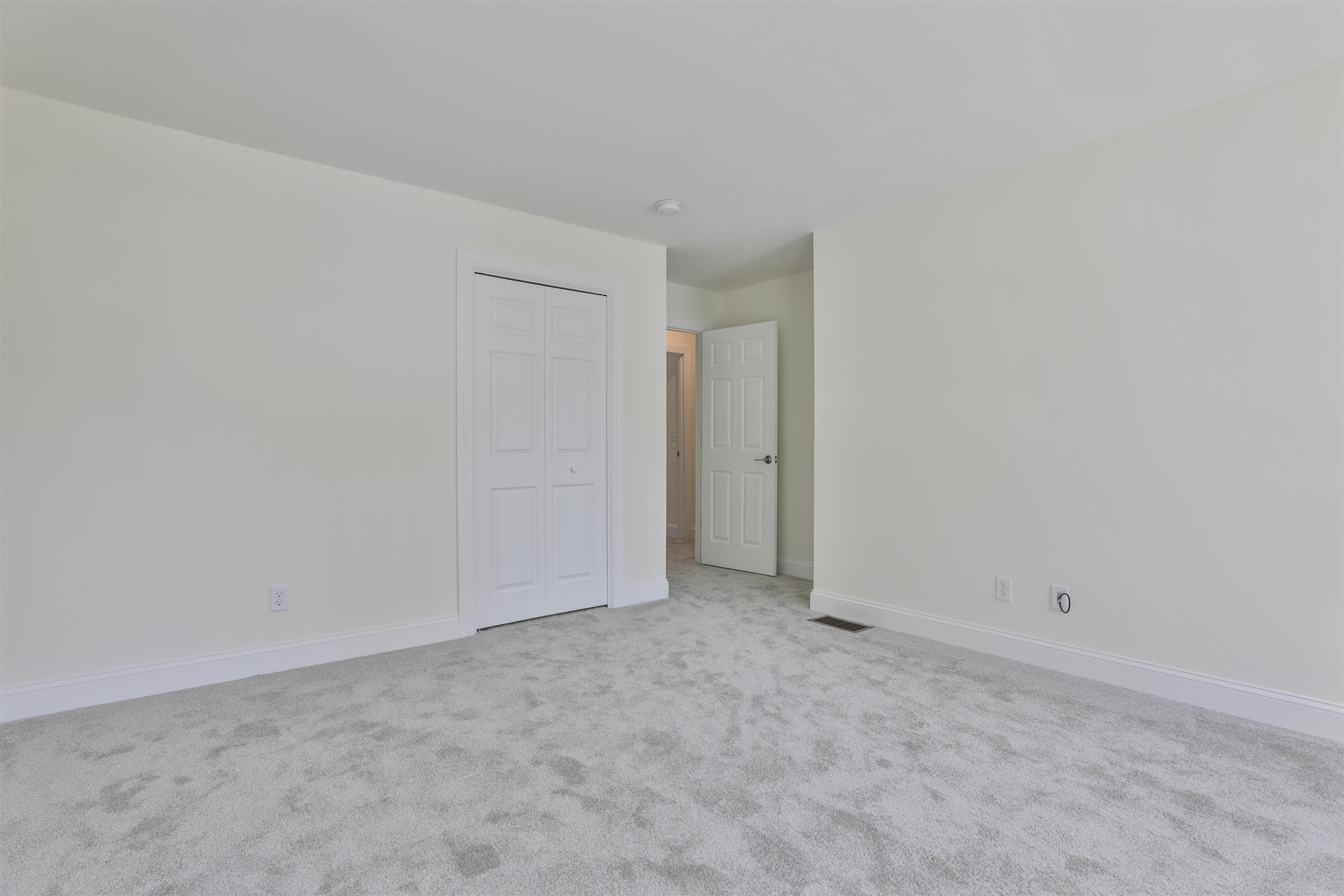 22 Reeds Ferry Way