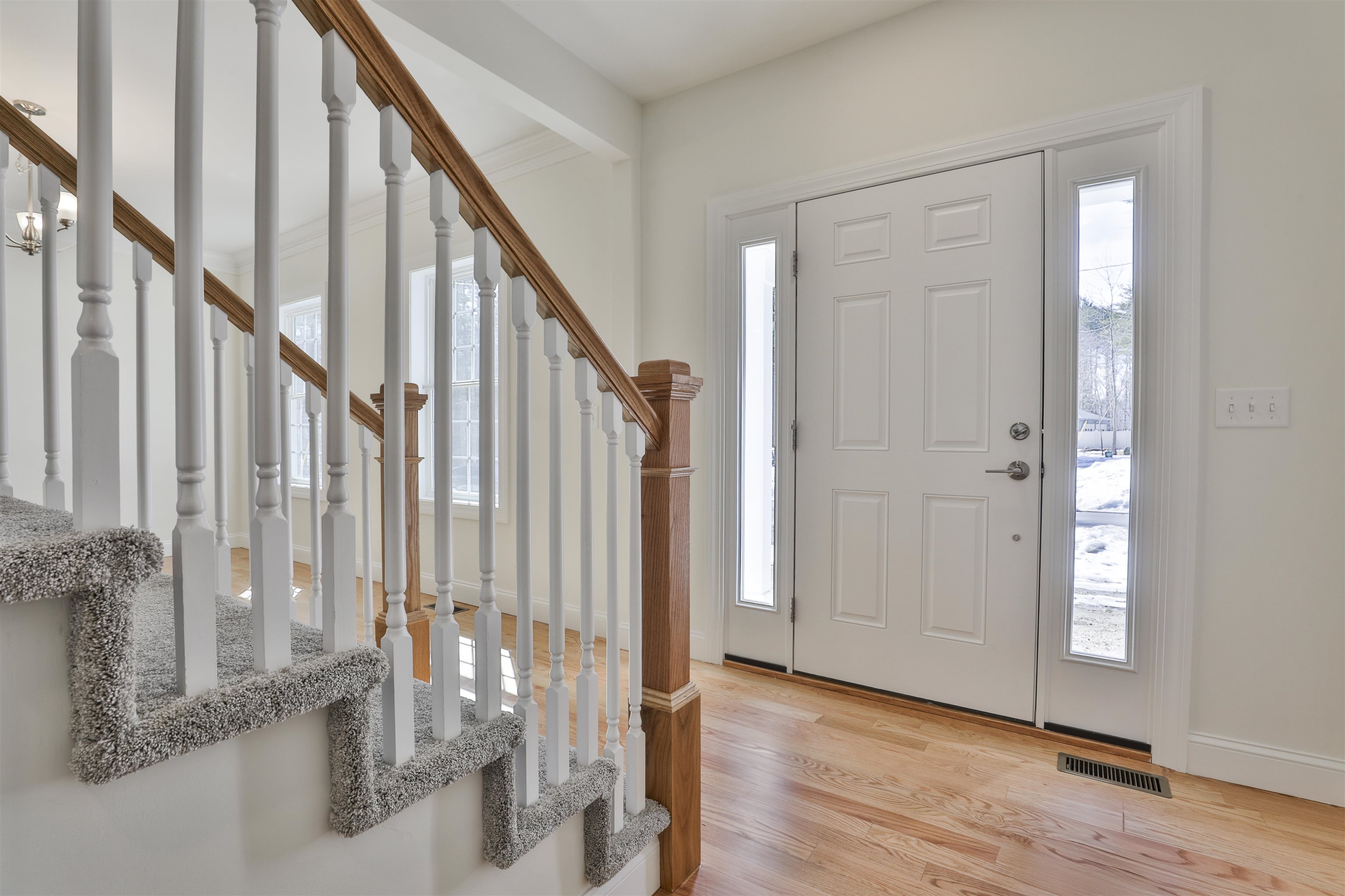 22 Reeds Ferry Way