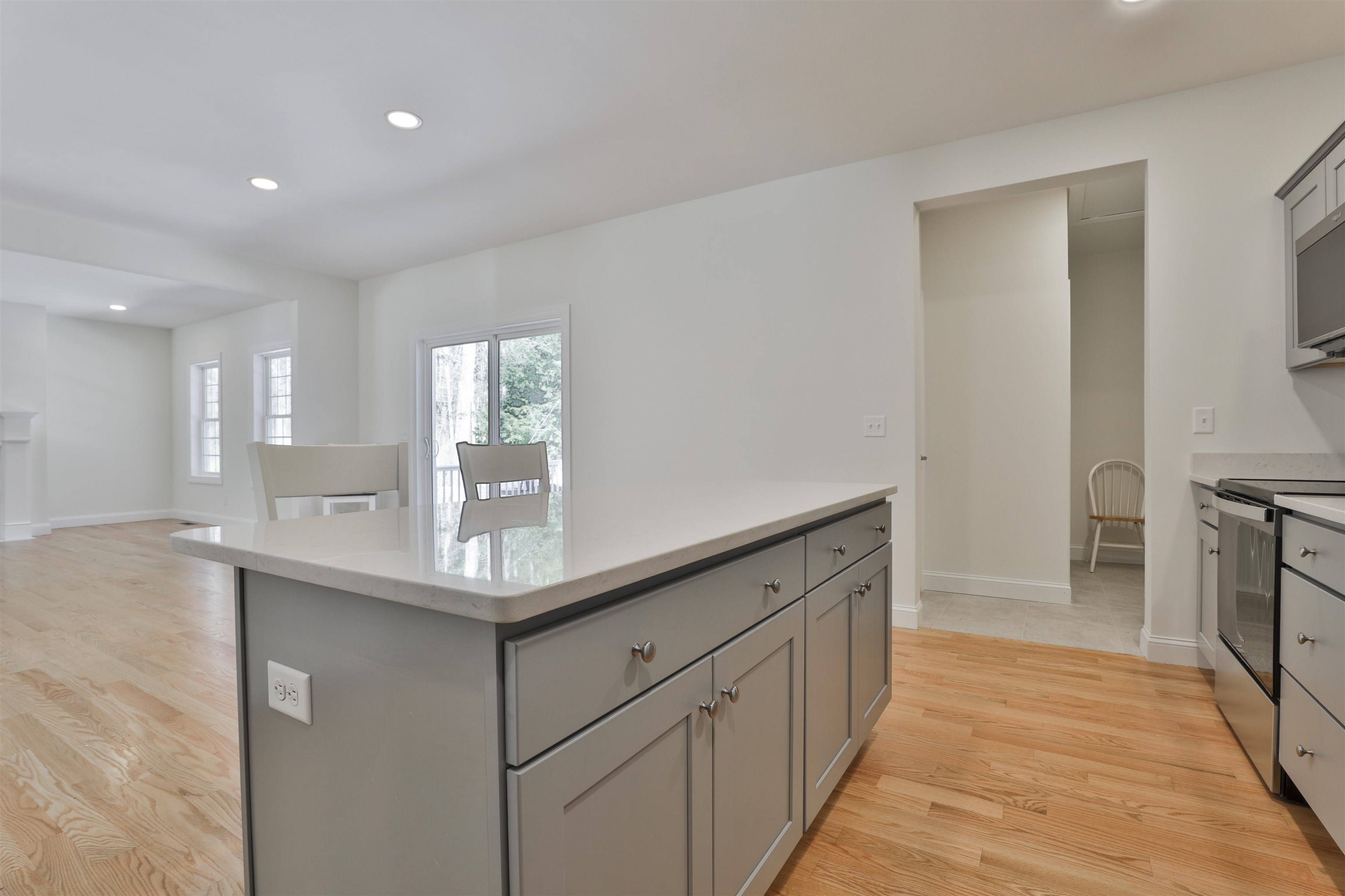 22 Reeds Ferry Way
