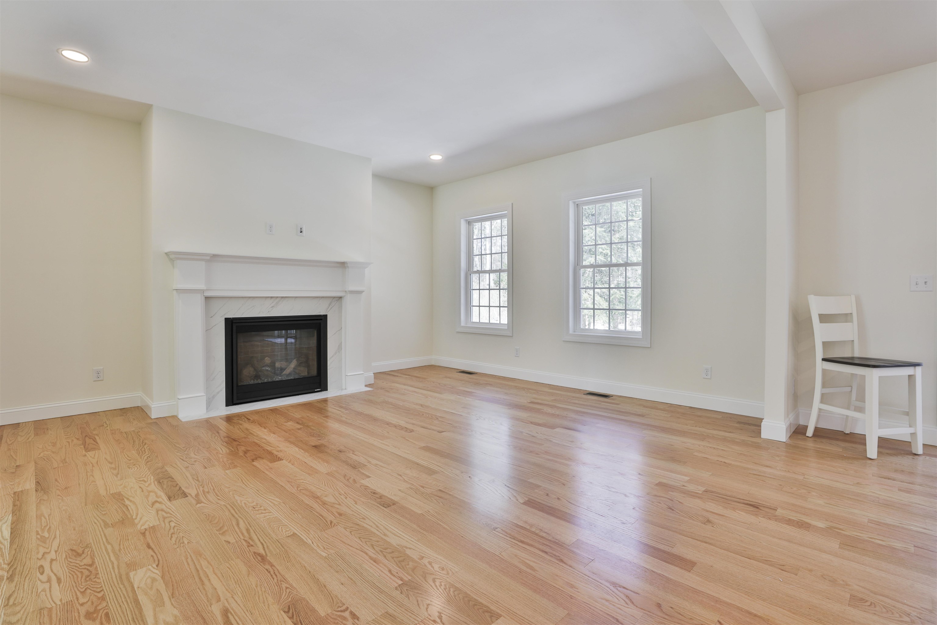 22 Reeds Ferry Way