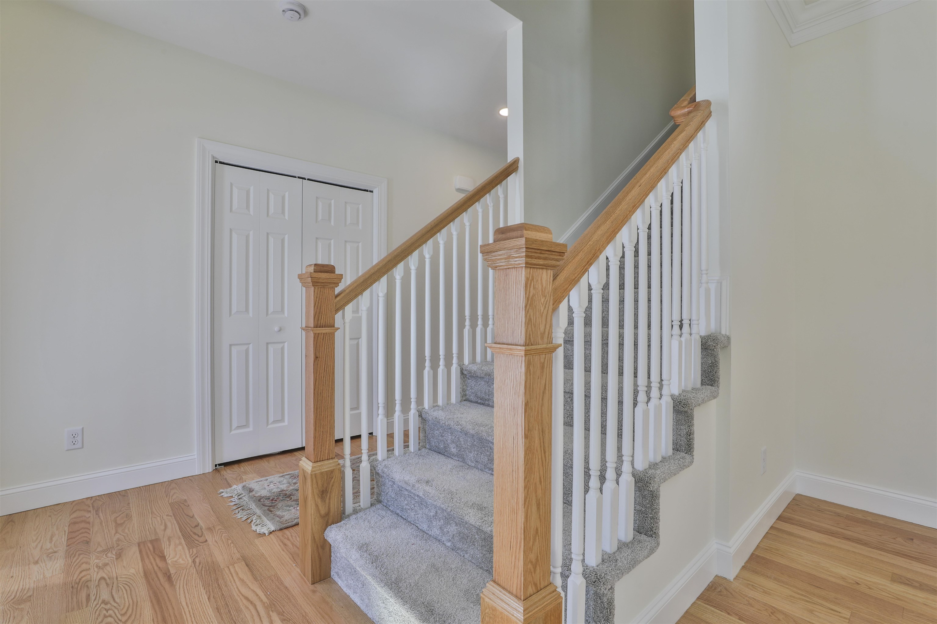 22 Reeds Ferry Way