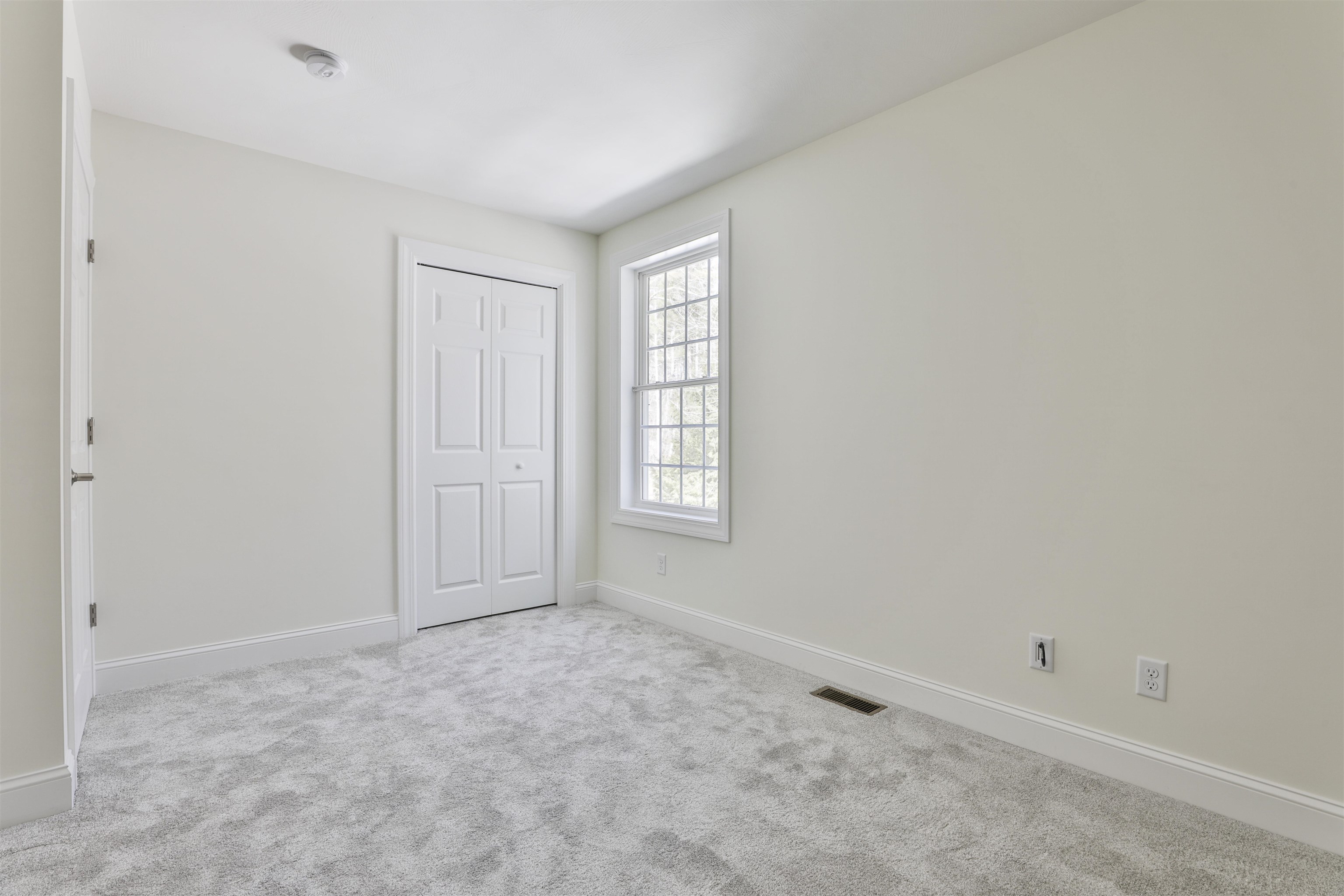 22 Reeds Ferry Way