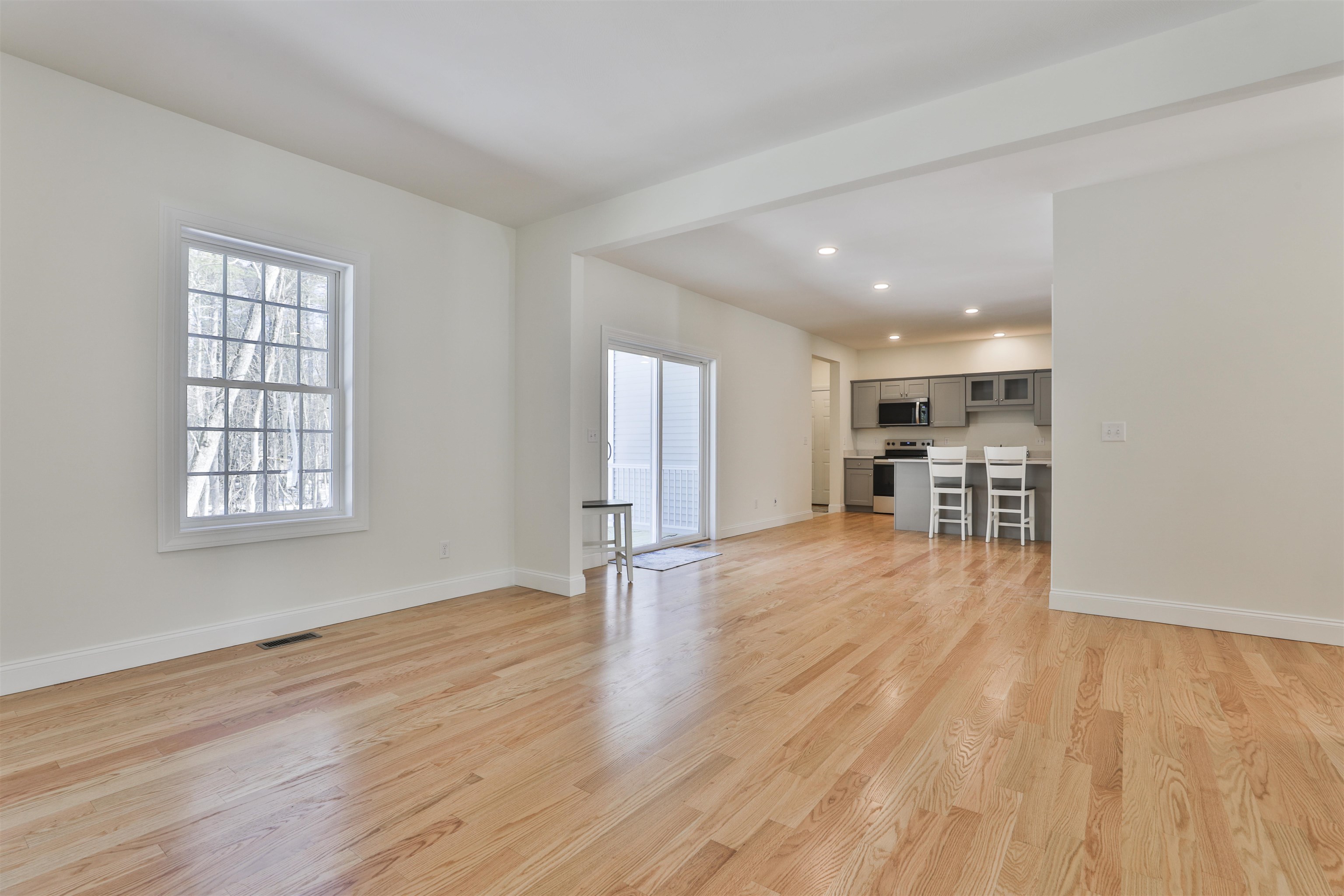 22 Reeds Ferry Way