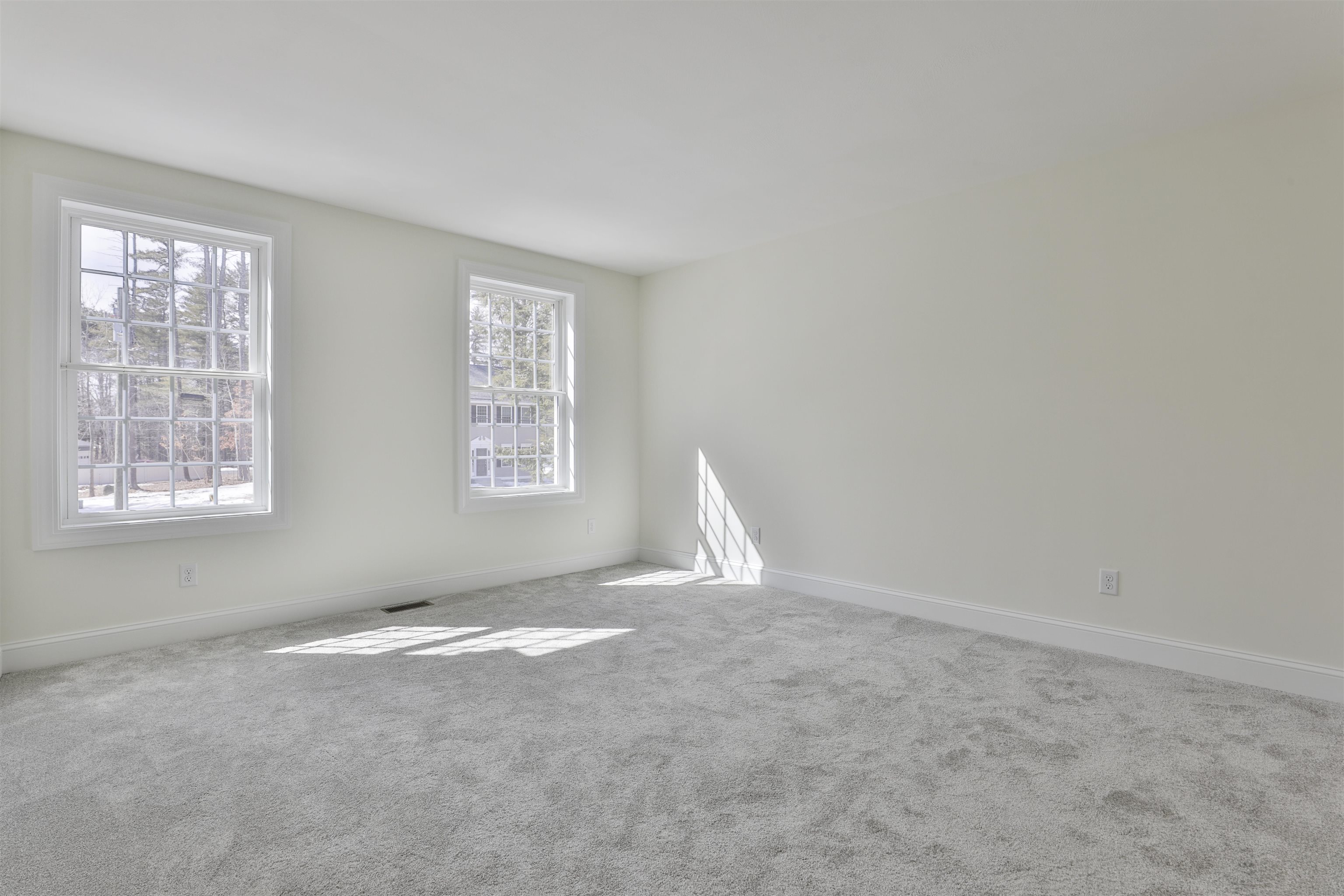 22 Reeds Ferry Way