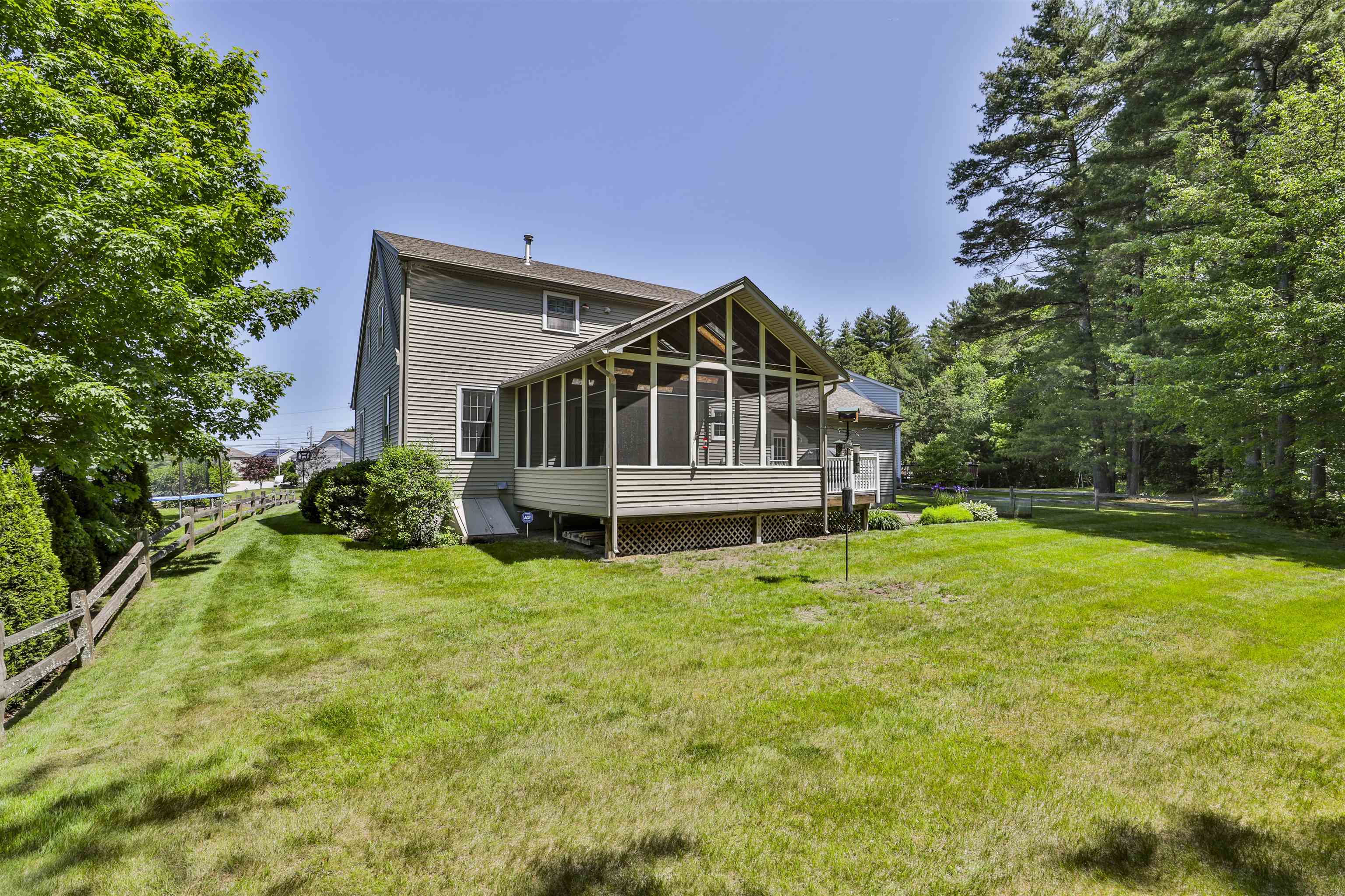 16 Tamarack Court