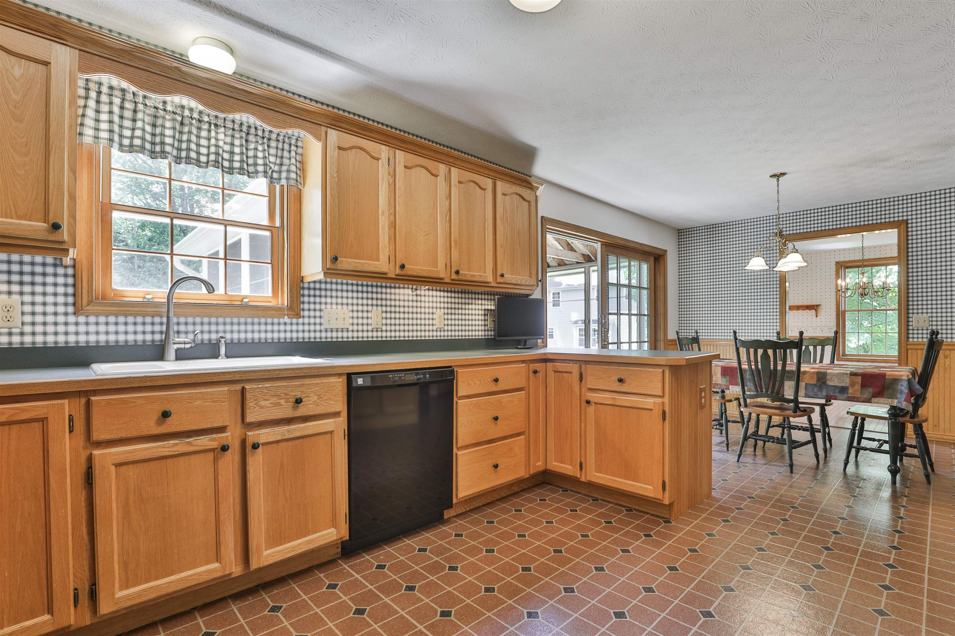 16 Tamarack Court
