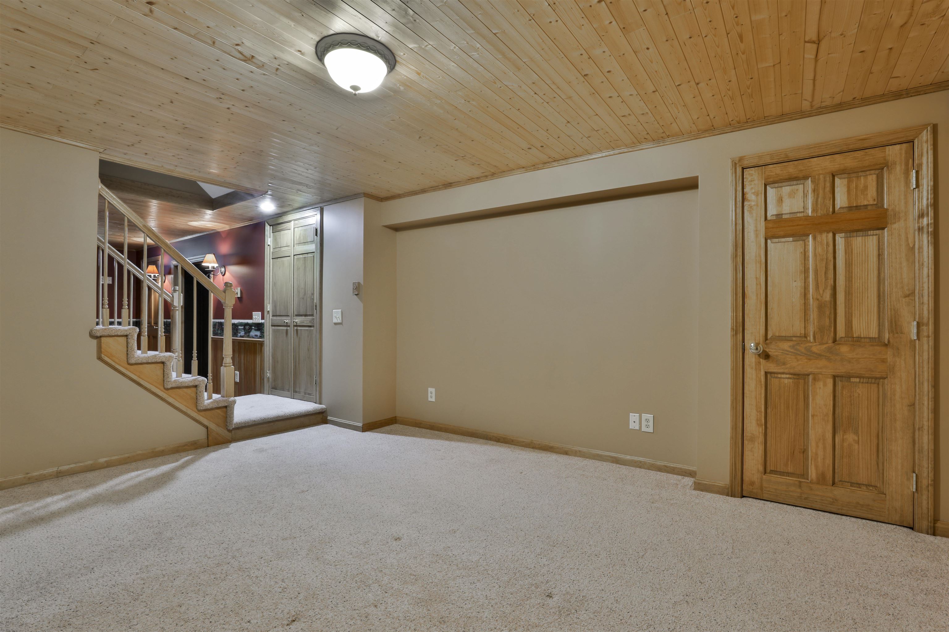 16 Tamarack Court