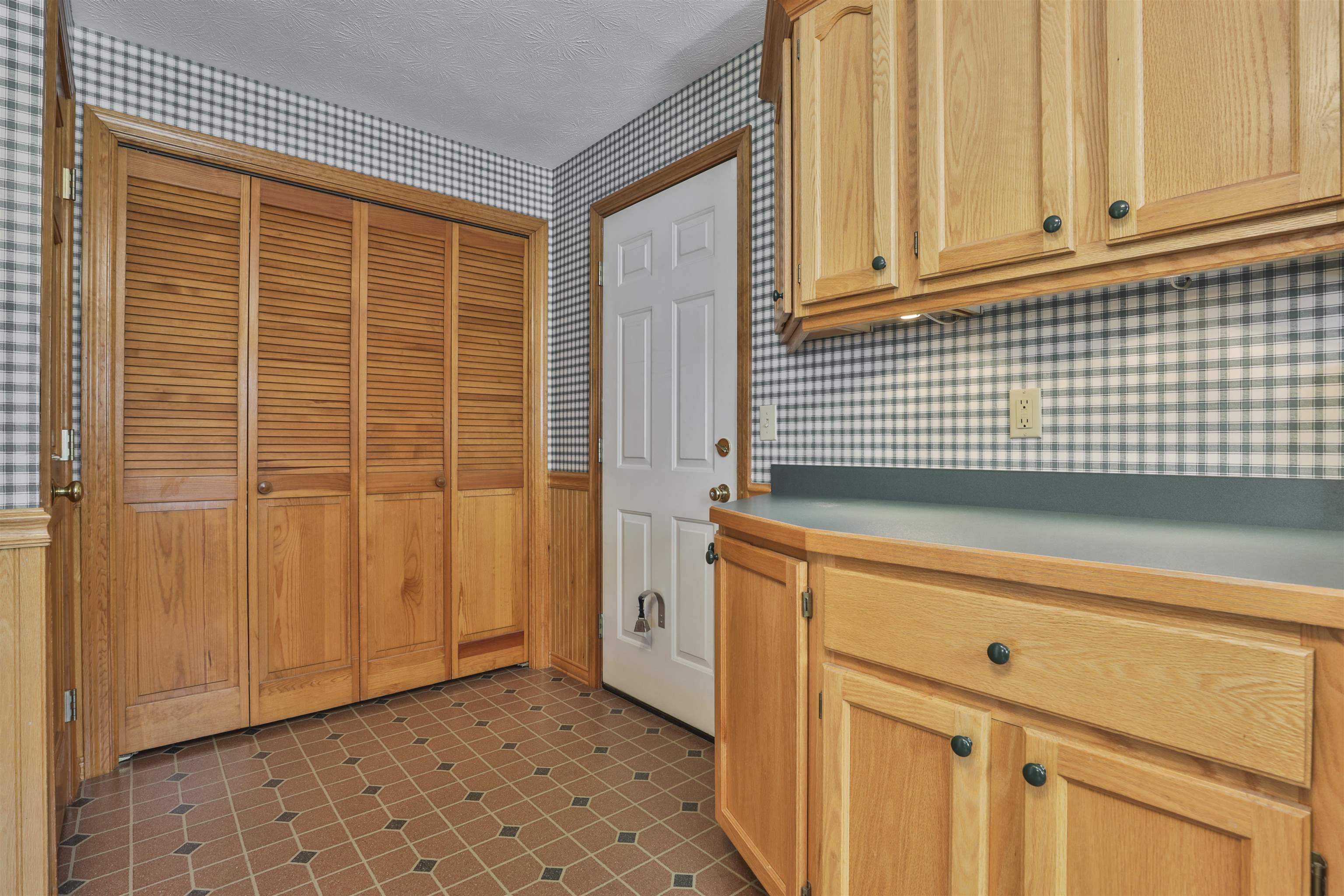 16 Tamarack Court
