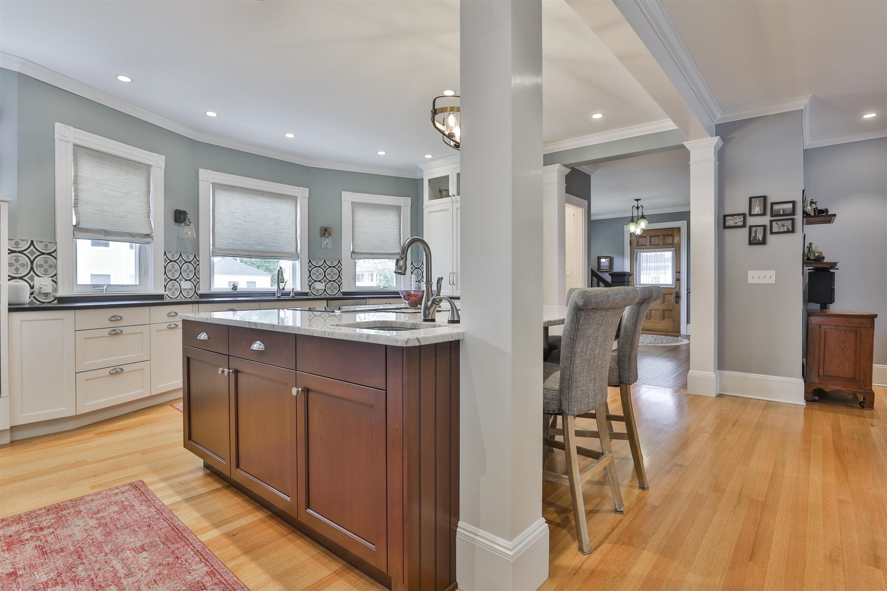 10 Hall Avenue