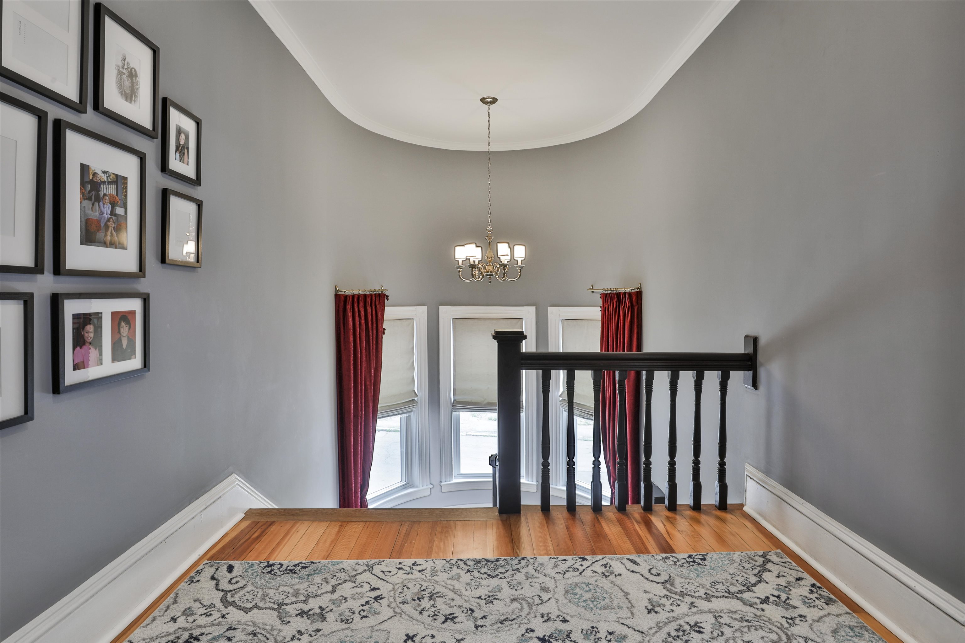 10 Hall Avenue