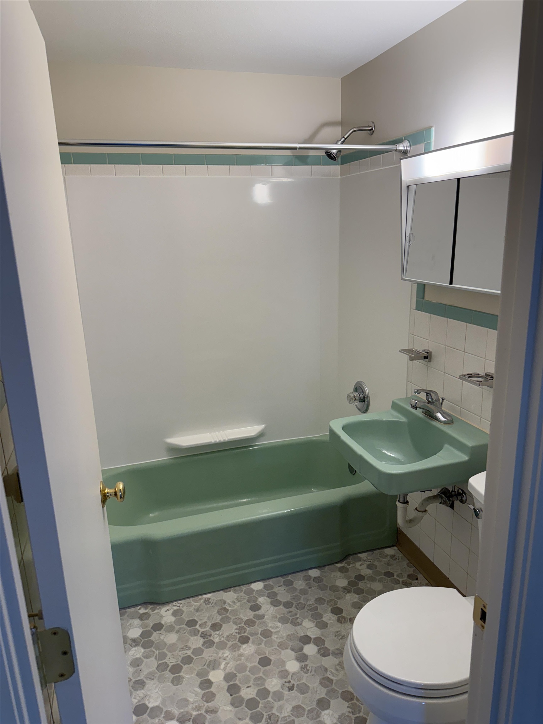 2 Grand Avenue Unit: 2