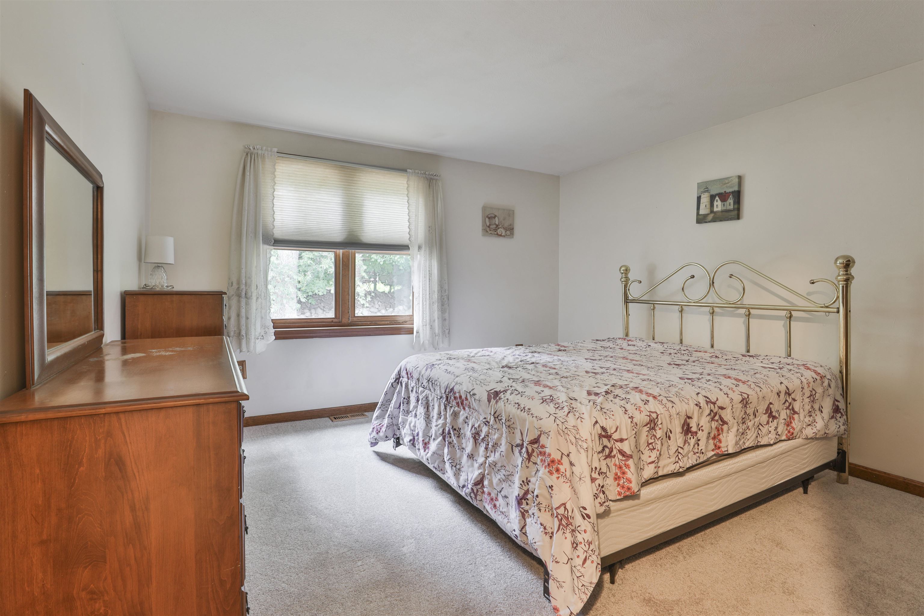 15 Hyacinth Drive