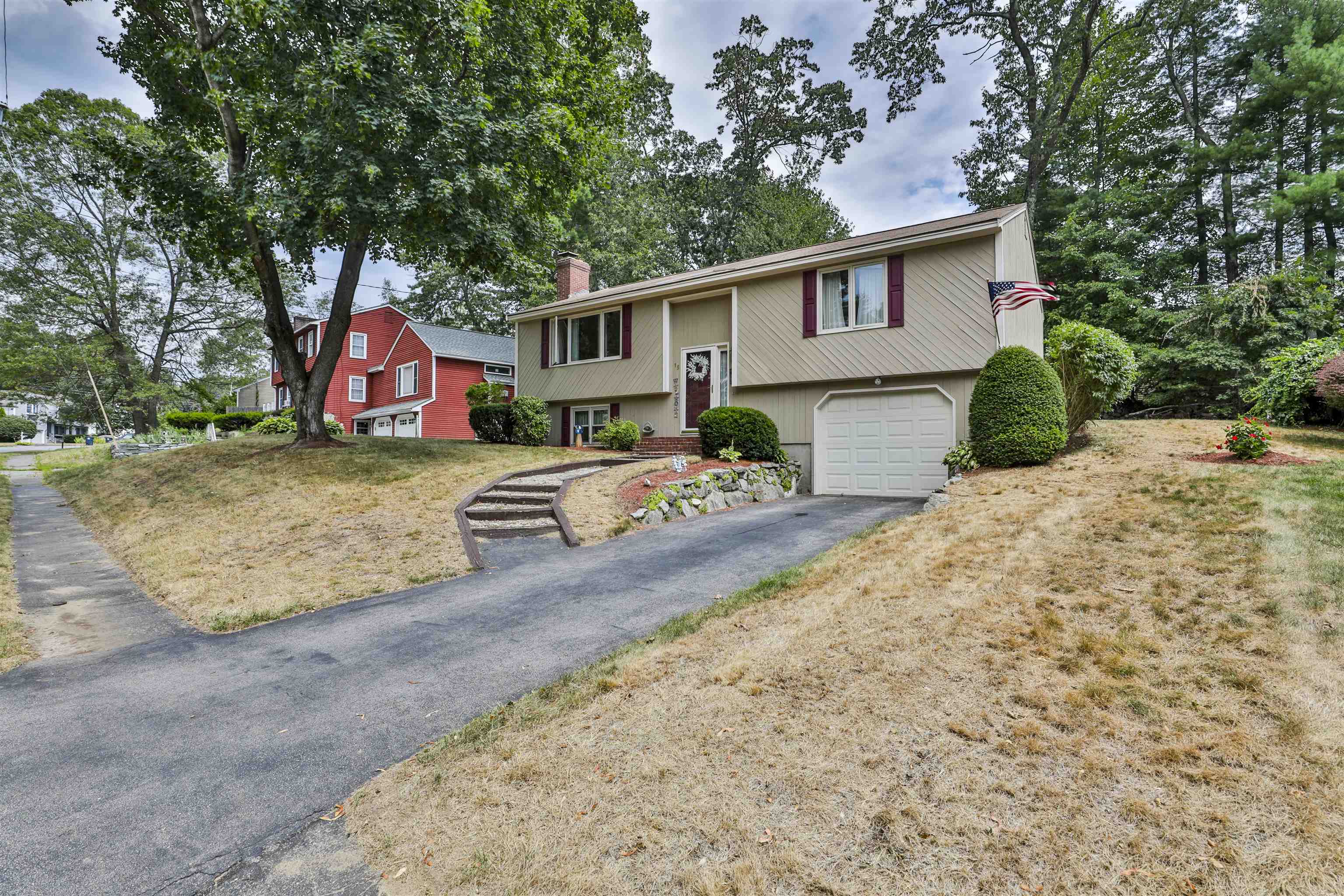 15 Hyacinth Drive